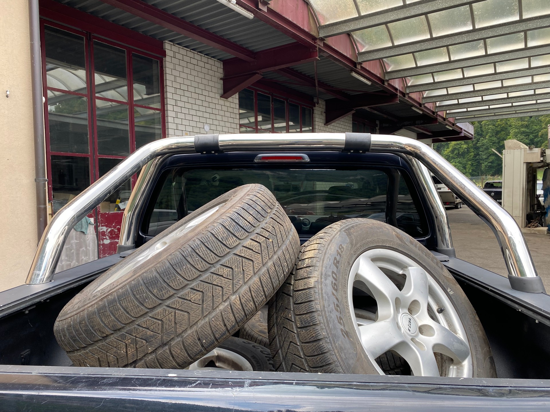 VW Amarok 2.0 BiTDI Highline 4Motion permanent A-image-9