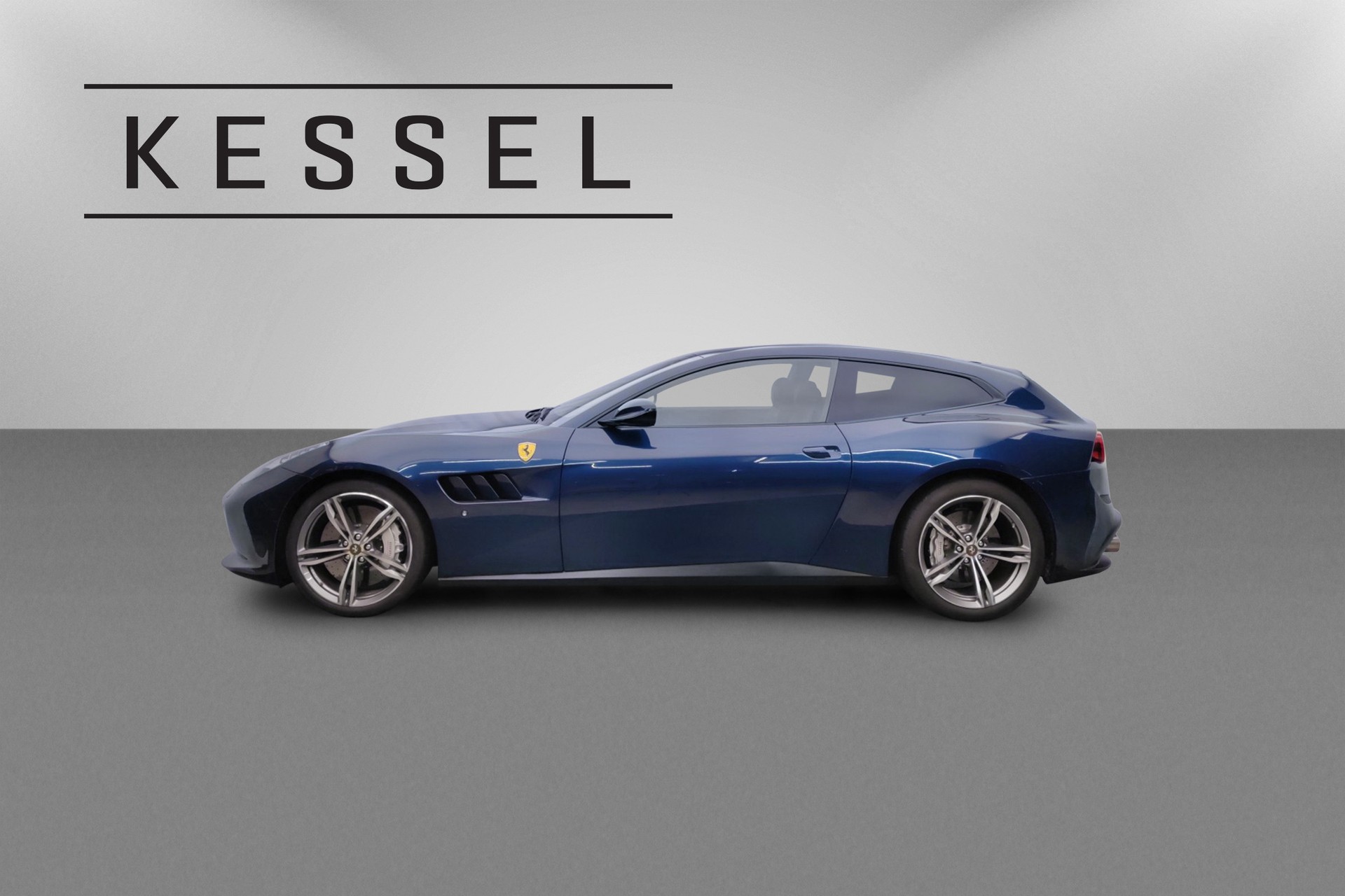 FERRARI GTC 4 Lusso-image-3