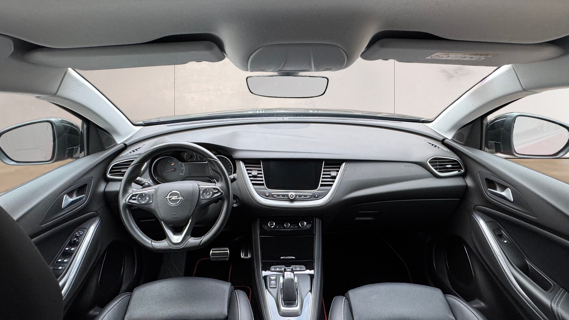 OPEL Grandland X 1.6 Hybrid4 Ultimate Automatik-image-11