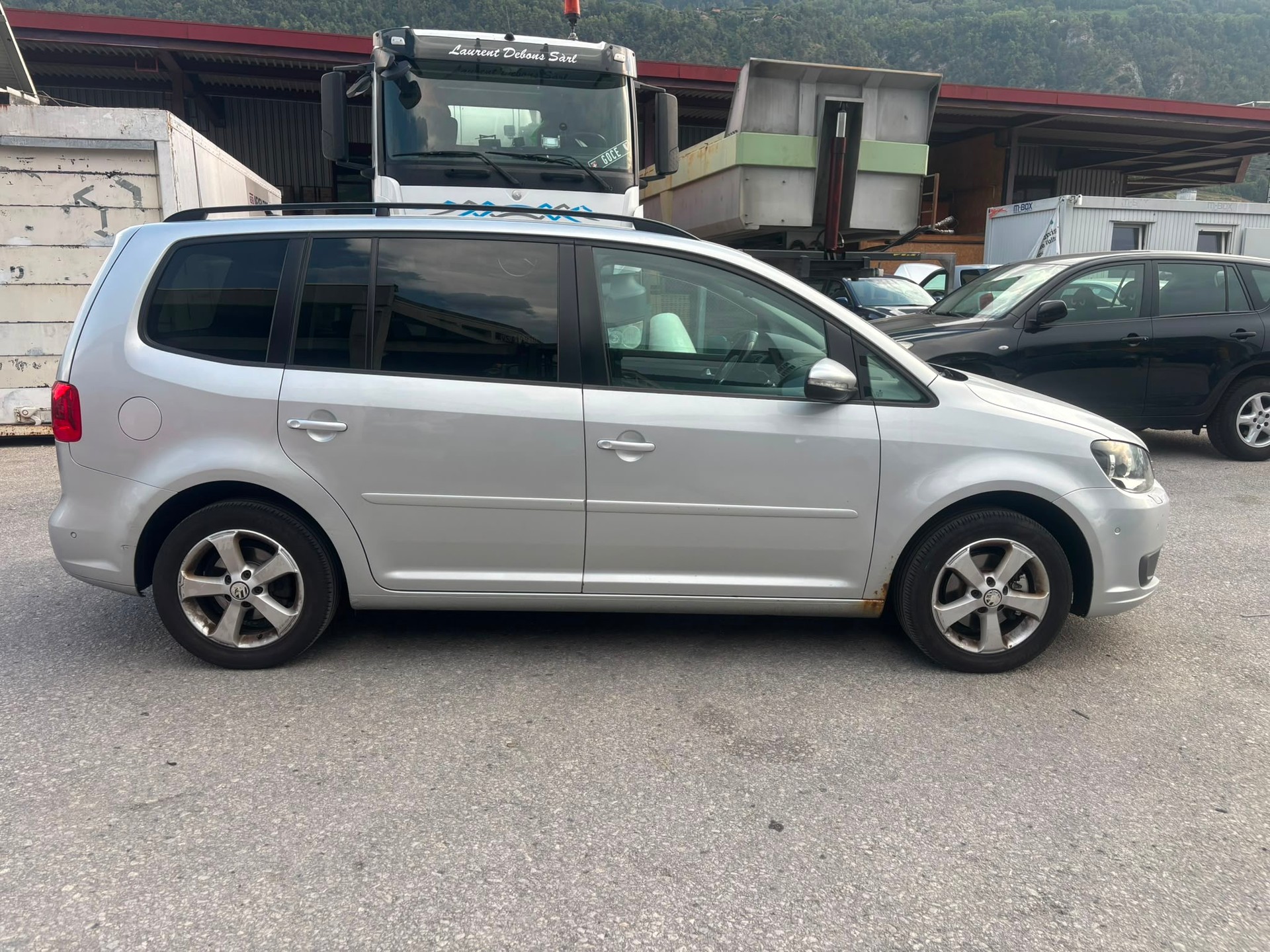 VW Touran 1.4 TSI Trendline-image-9