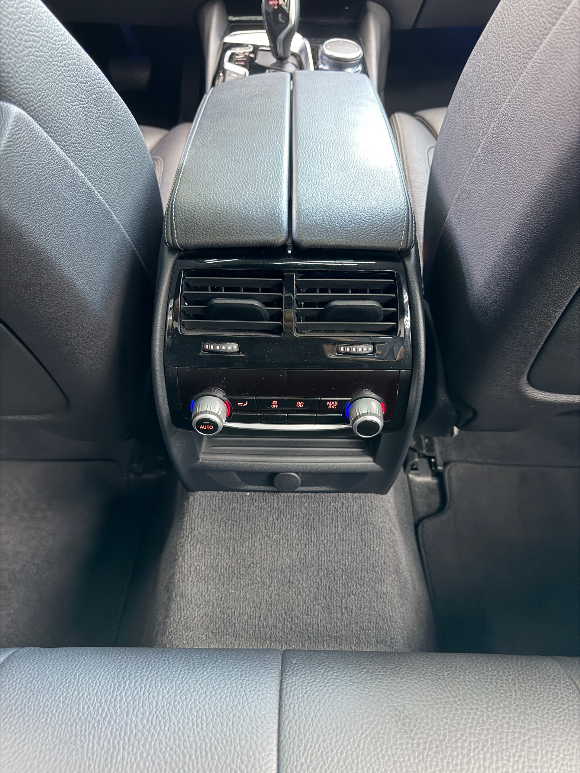 BMW 530d xDrive Steptronic-image-13