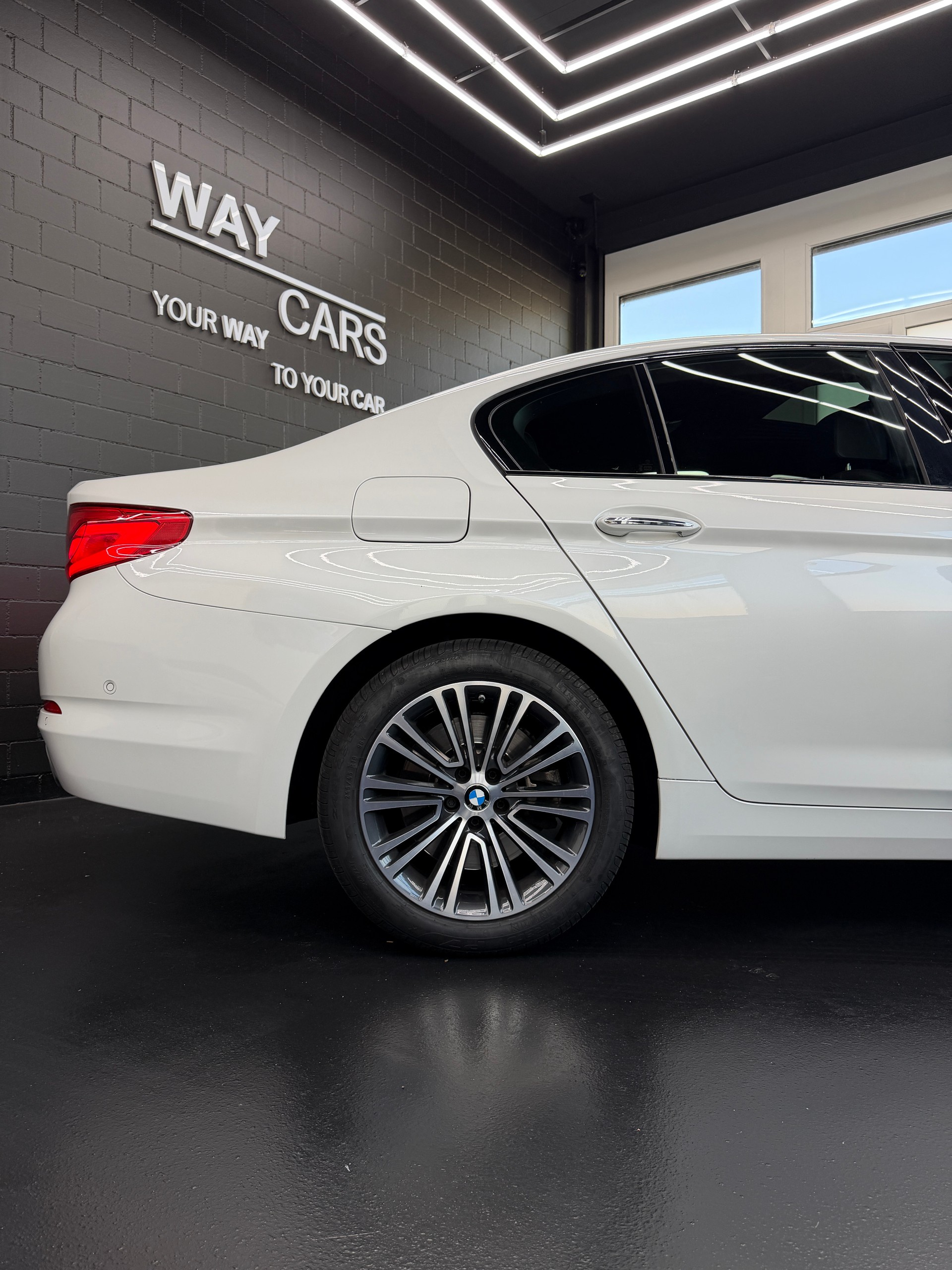 BMW 530d xDrive Steptronic-image-7