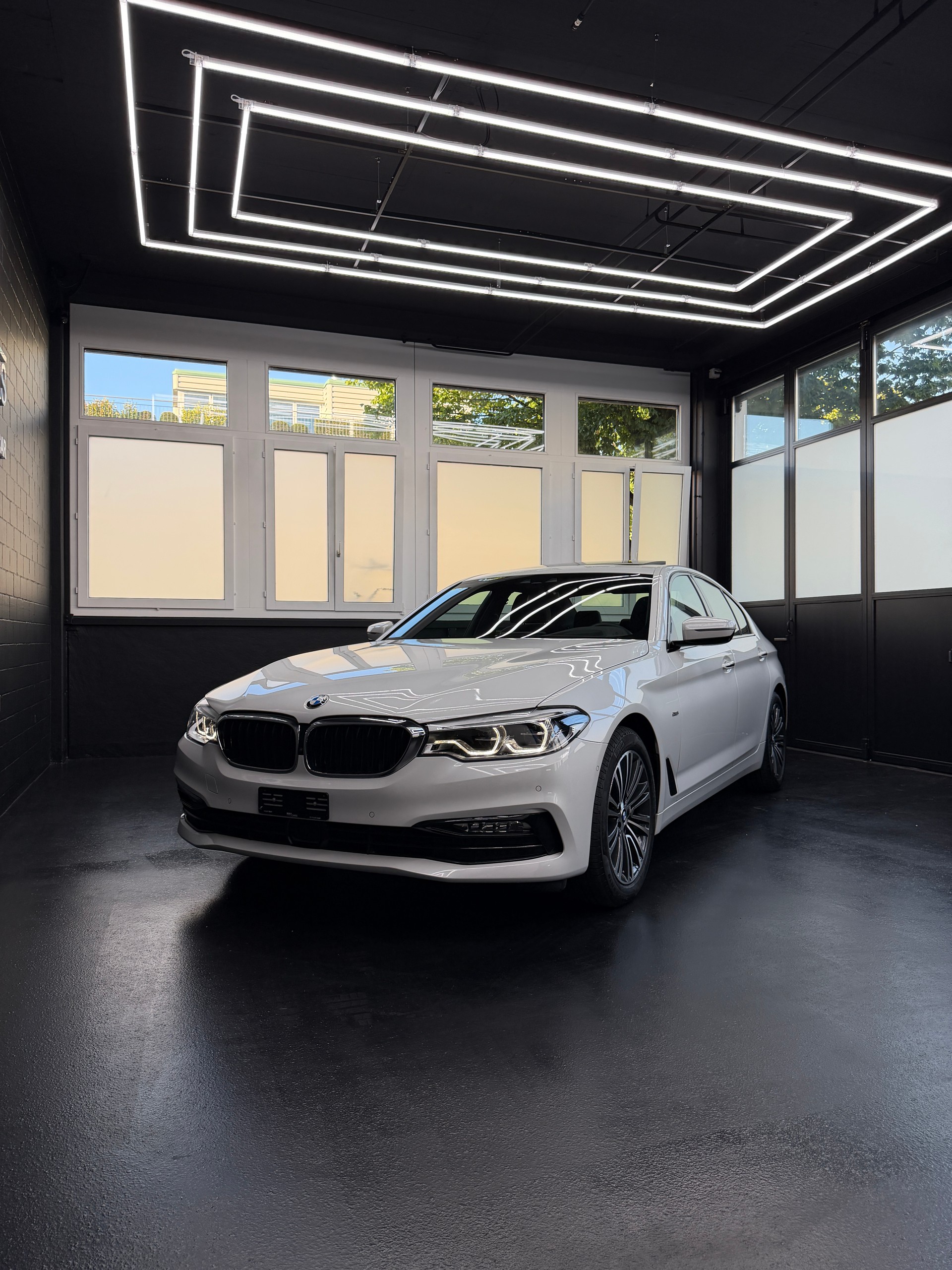 BMW 530d xDrive Steptronic-image-1