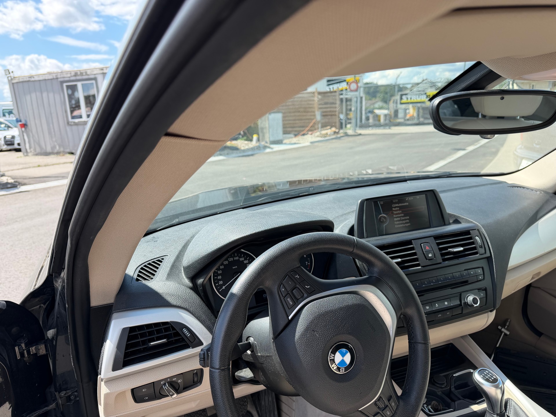 BMW 116i Urban Line-image-10