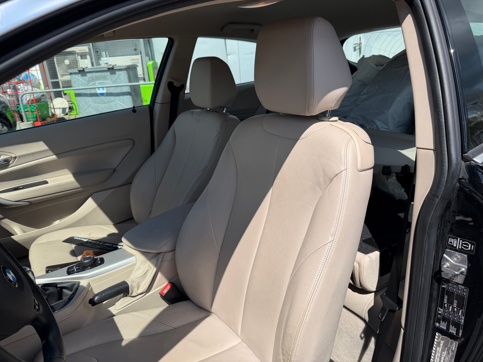 BMW 116i Urban Line-image-11