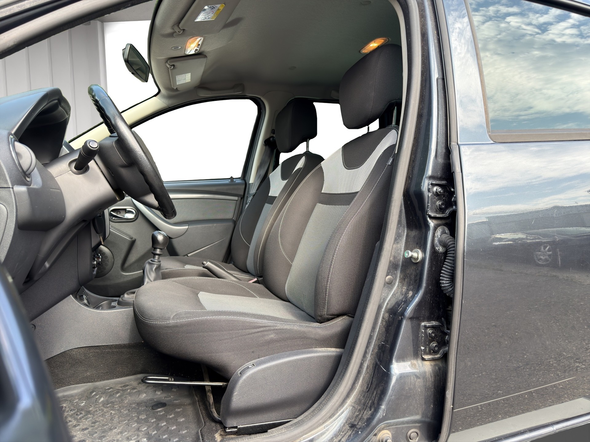 DACIA Duster 1.2 T Ambiance 4x4-image-7