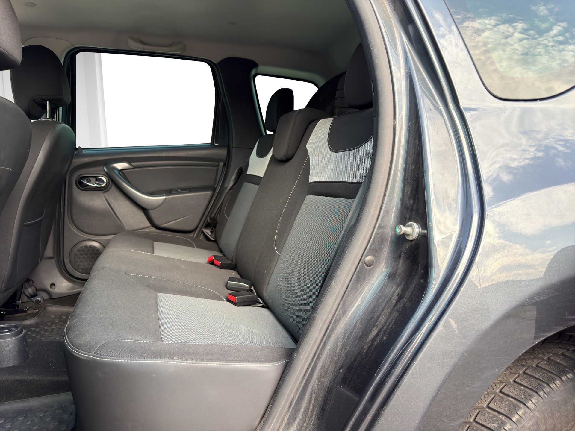 DACIA Duster 1.2 T Ambiance 4x4-image-10
