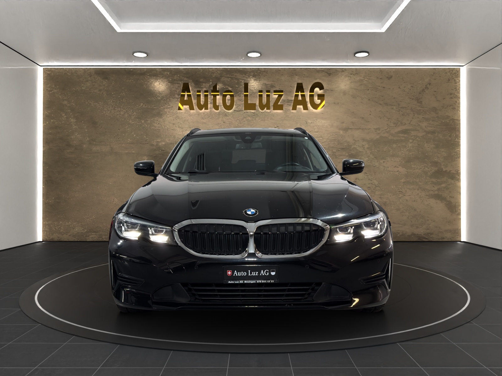 BMW 318d 48V Touring Steptronic-image-1