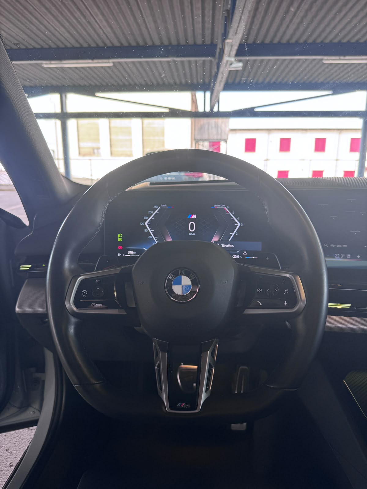 BMW 520d xDrive-image-11