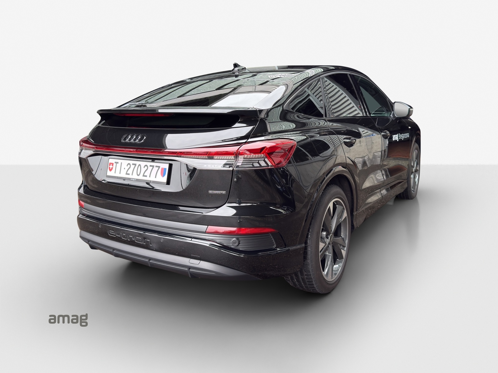 AUDI Q4 Sportback e-tron 45 quattro-image-5