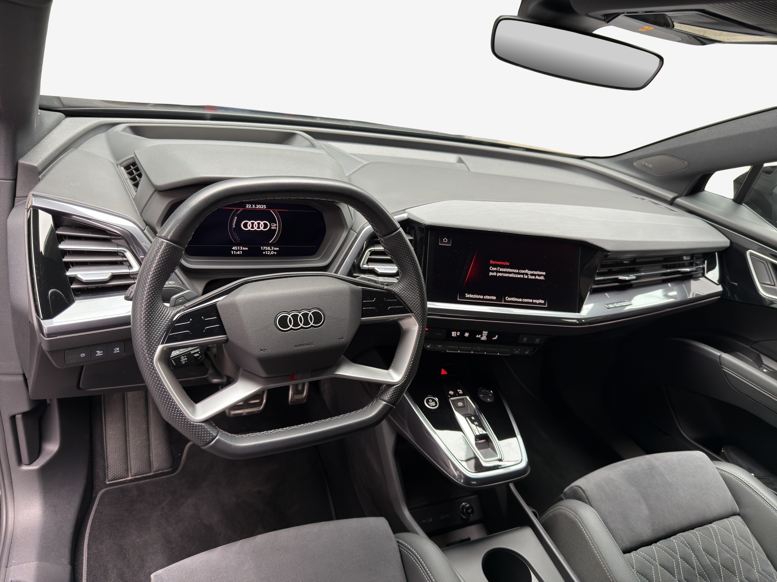 AUDI Q4 Sportback e-tron 45 quattro-image-9
