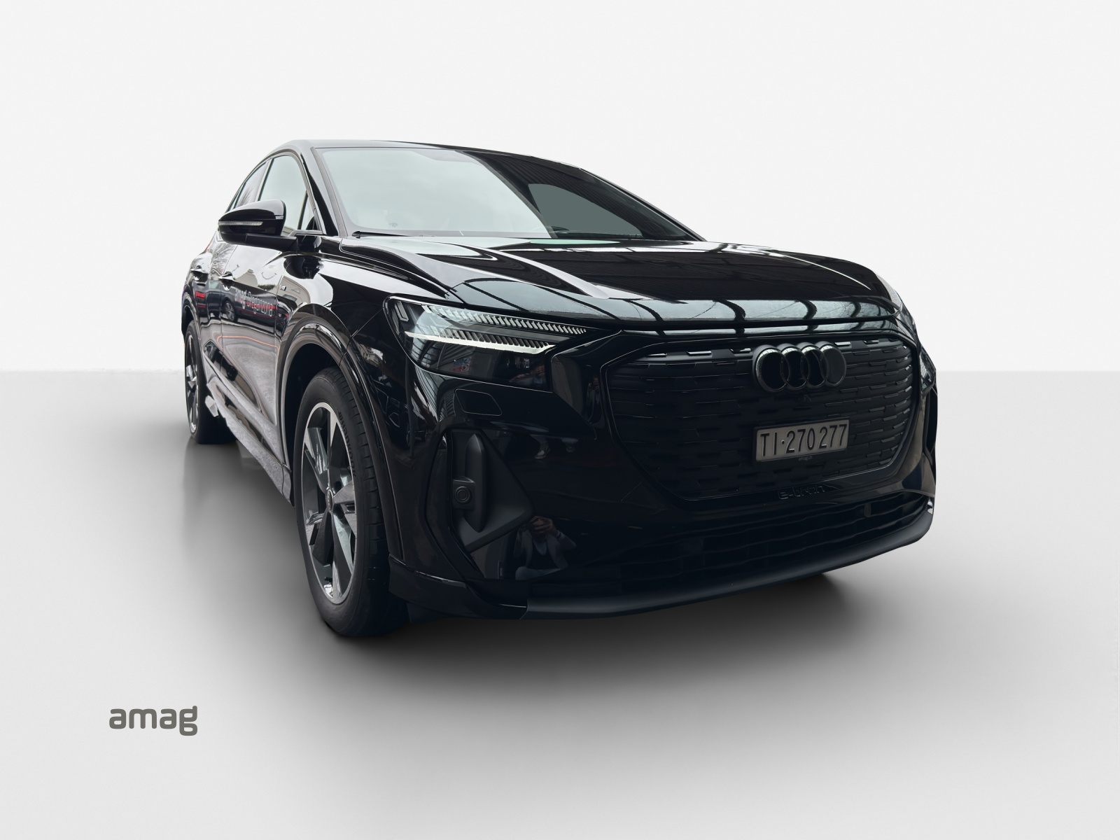AUDI Q4 Sportback e-tron 45 quattro-image-6