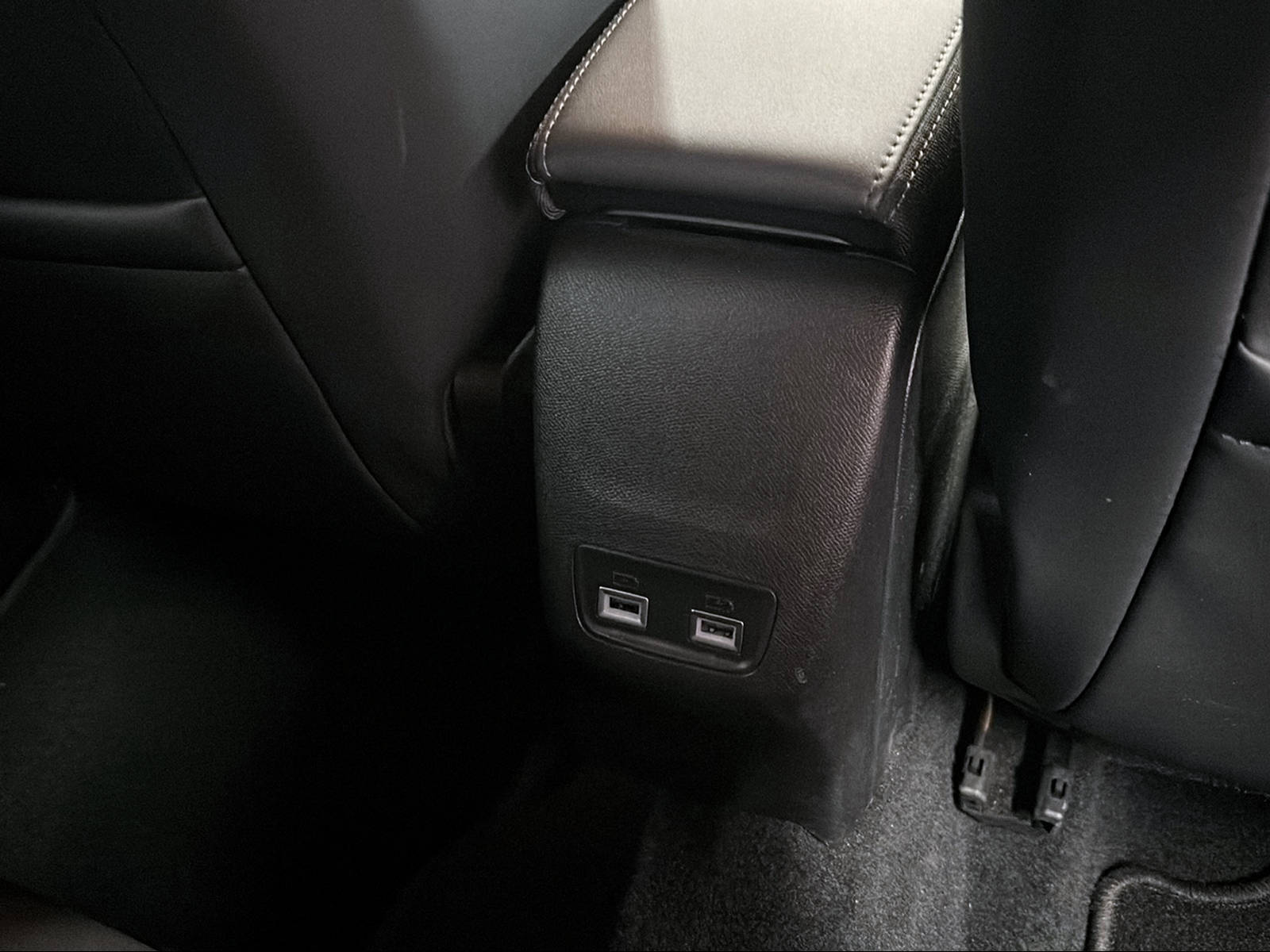 PEUGEOT 208 Elektrik Allure Pack-image-16