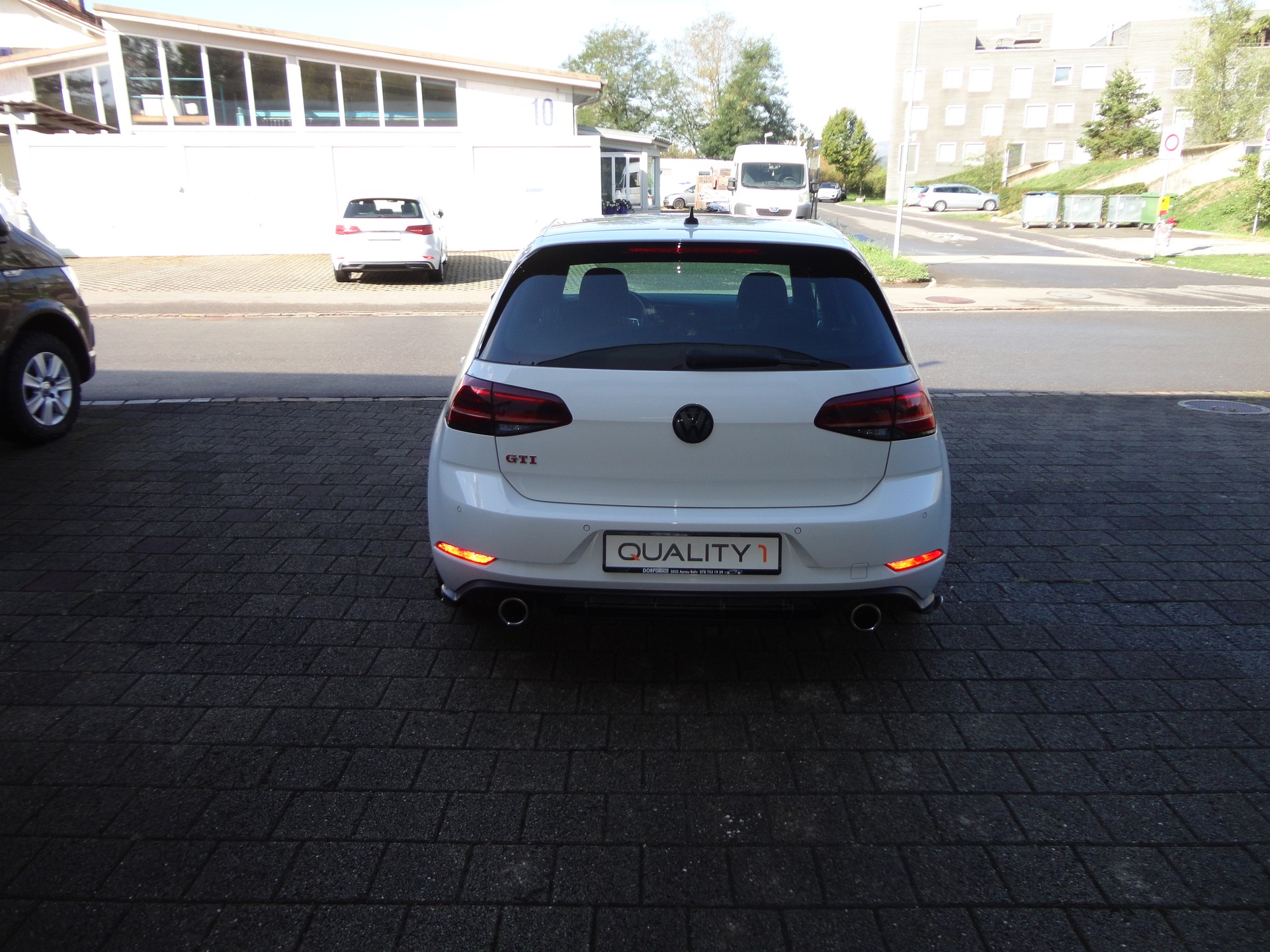 VW Golf 2.0 TSI GTI Performance DSG-image-3
