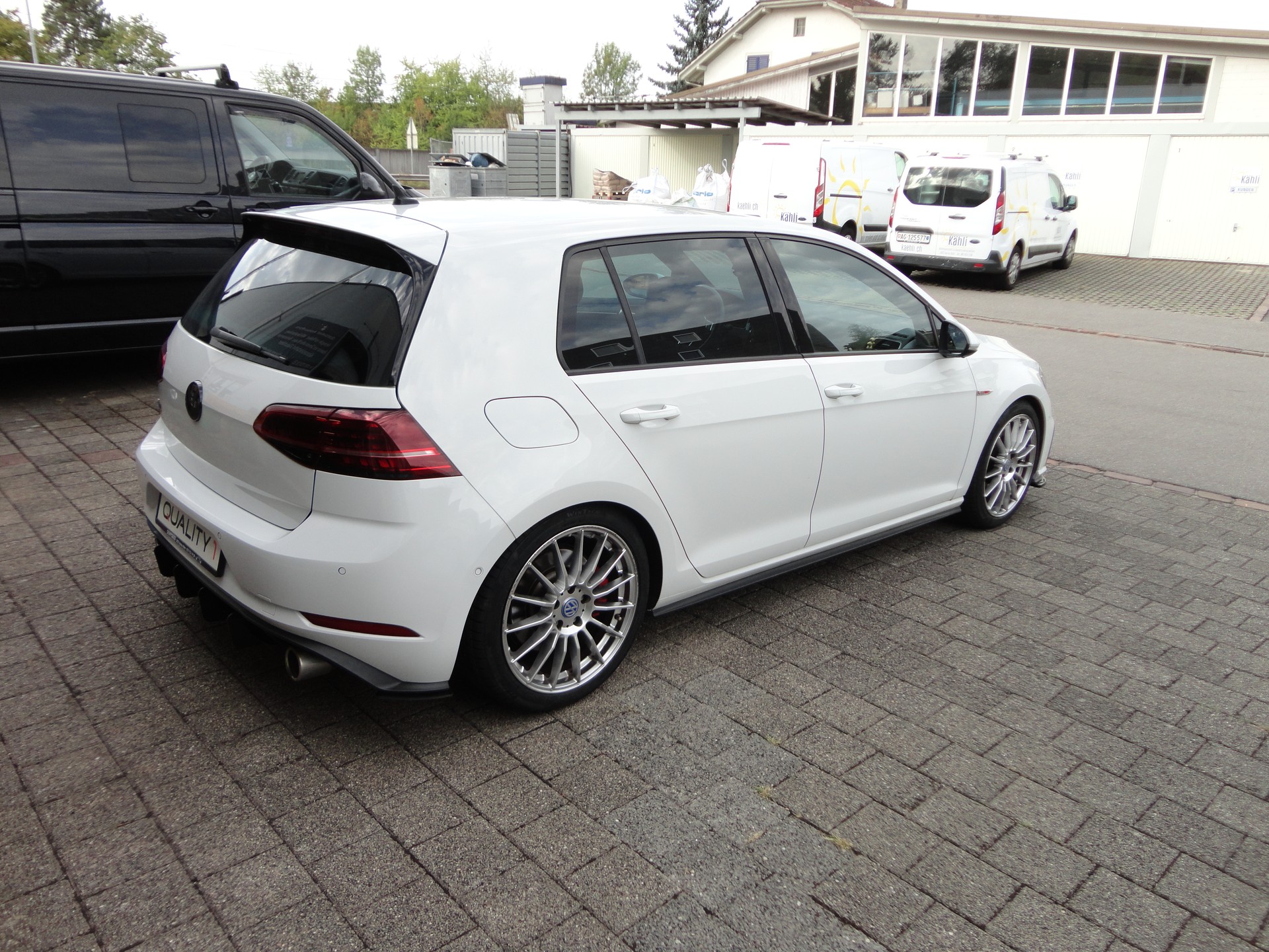 VW Golf 2.0 TSI GTI Performance DSG-image-4