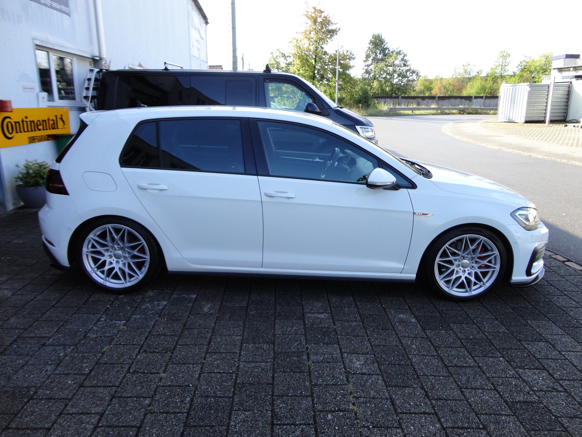 VW Golf 2.0 TSI GTI Performance DSG-image-5