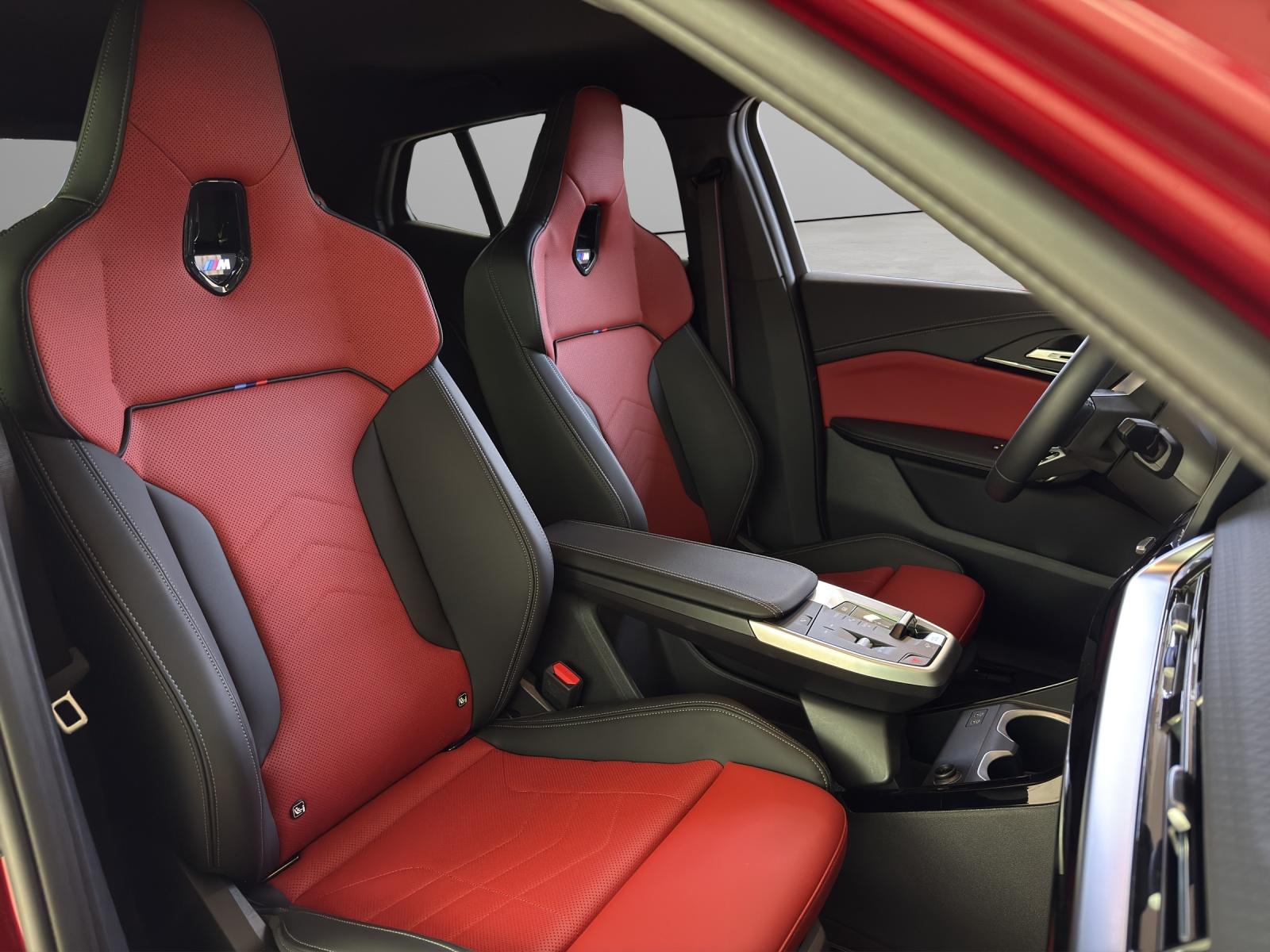 BMW iX2 30 xDrive M-SportPaketPro-image-18