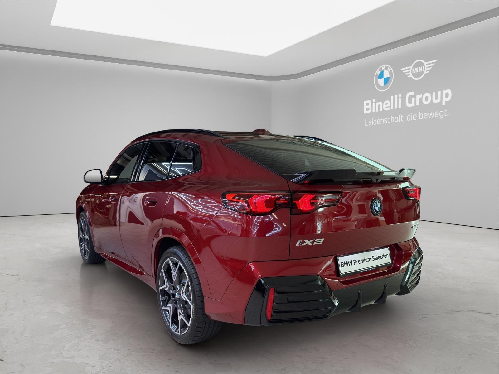 BMW iX2 30 xDrive M-SportPaketPro-image-3