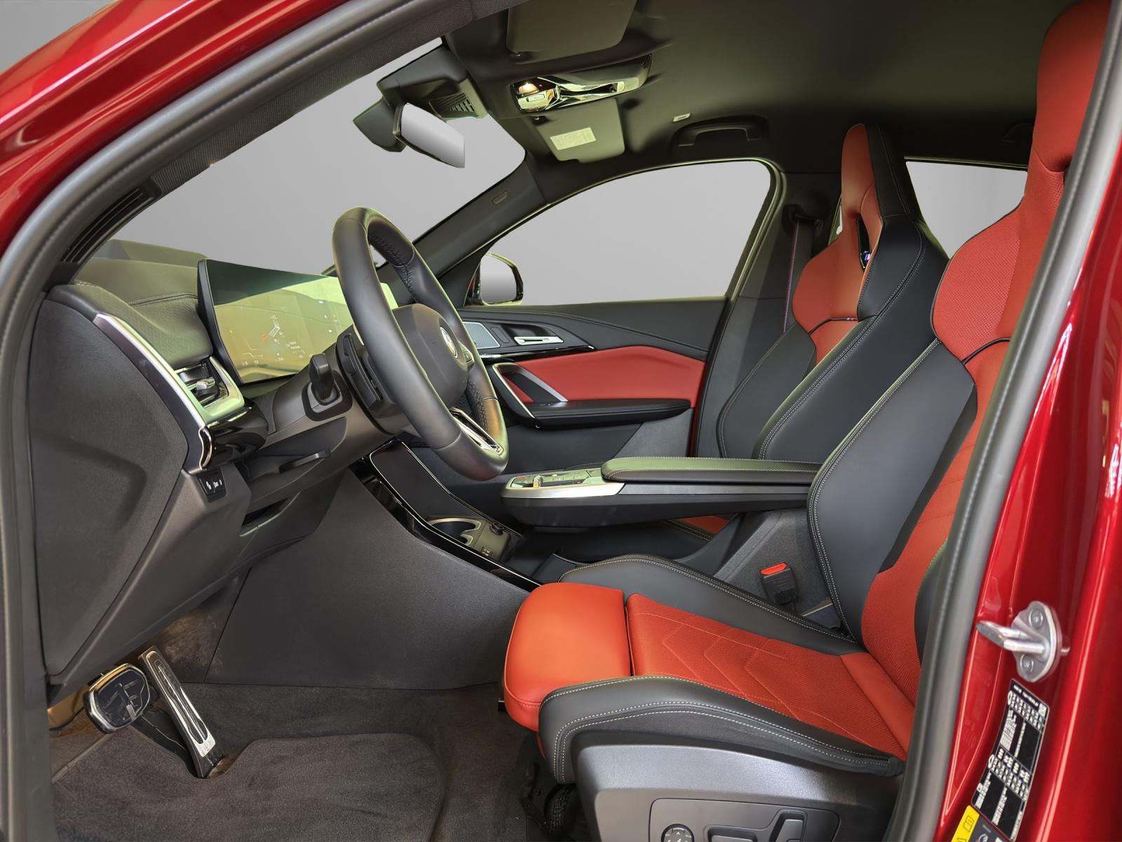 BMW iX2 30 xDrive M-SportPaketPro-image-11