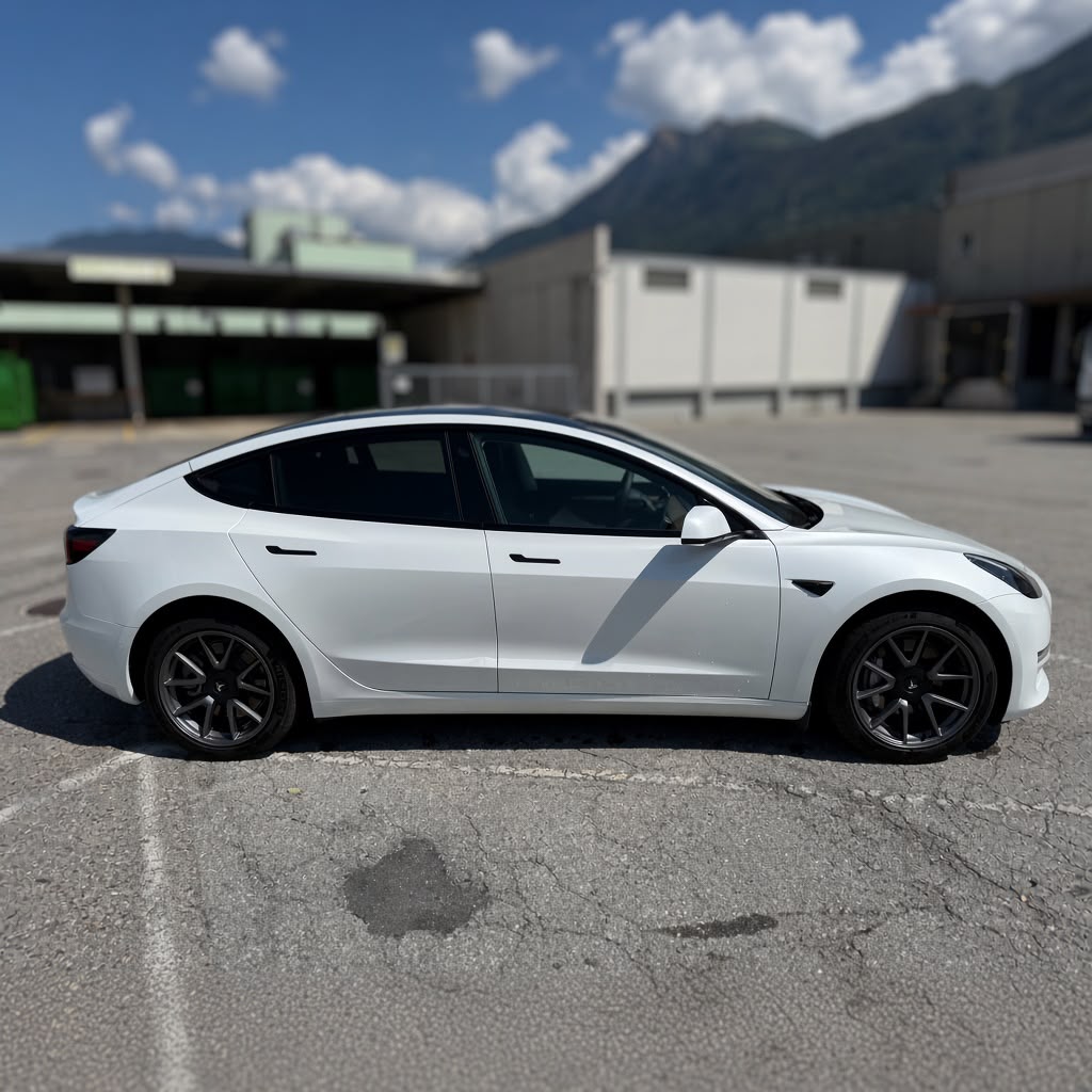 TESLA Model 3 Long Range Dual Motor AWD-image-5