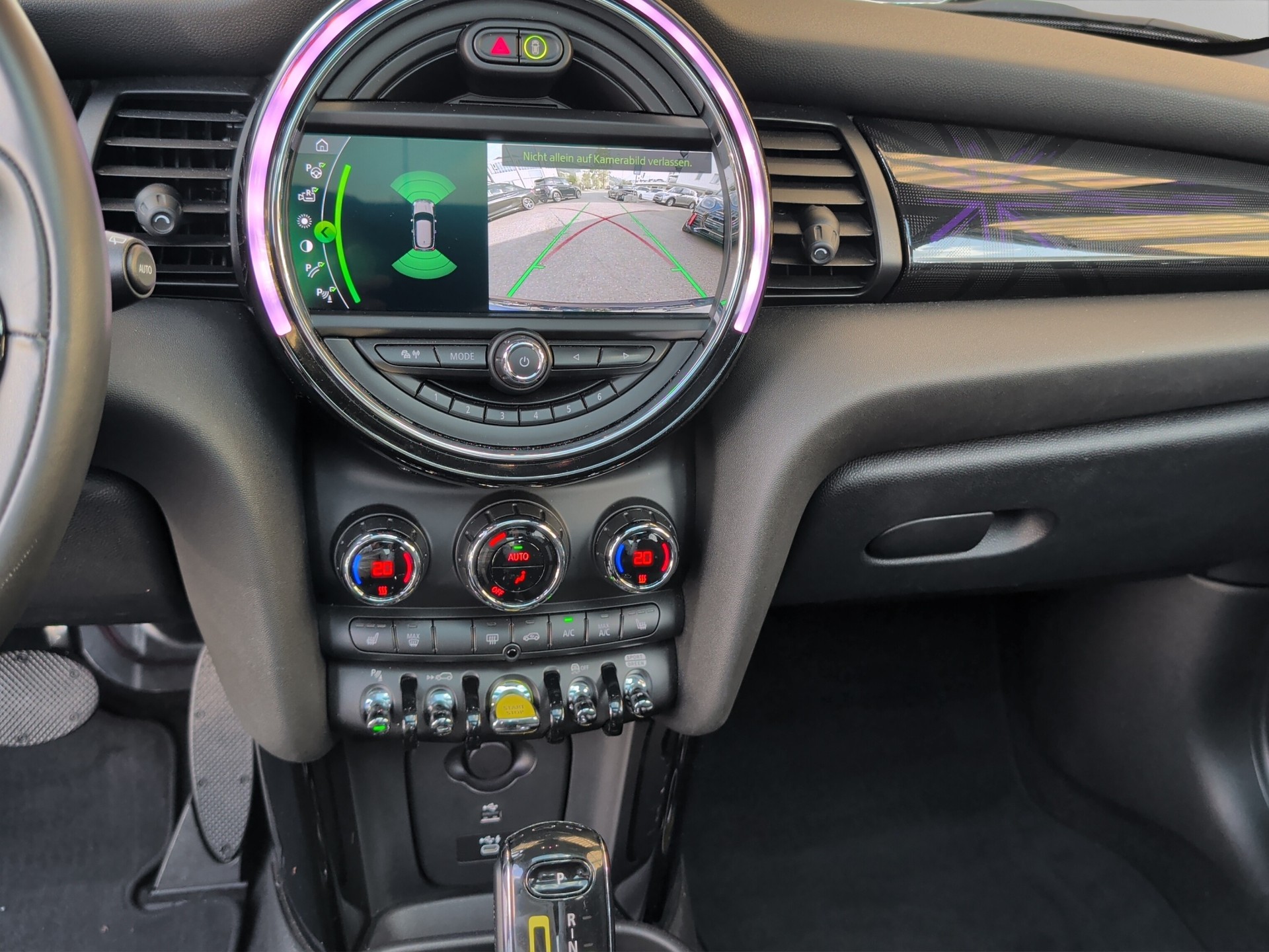 MINI Cooper SE-image-17