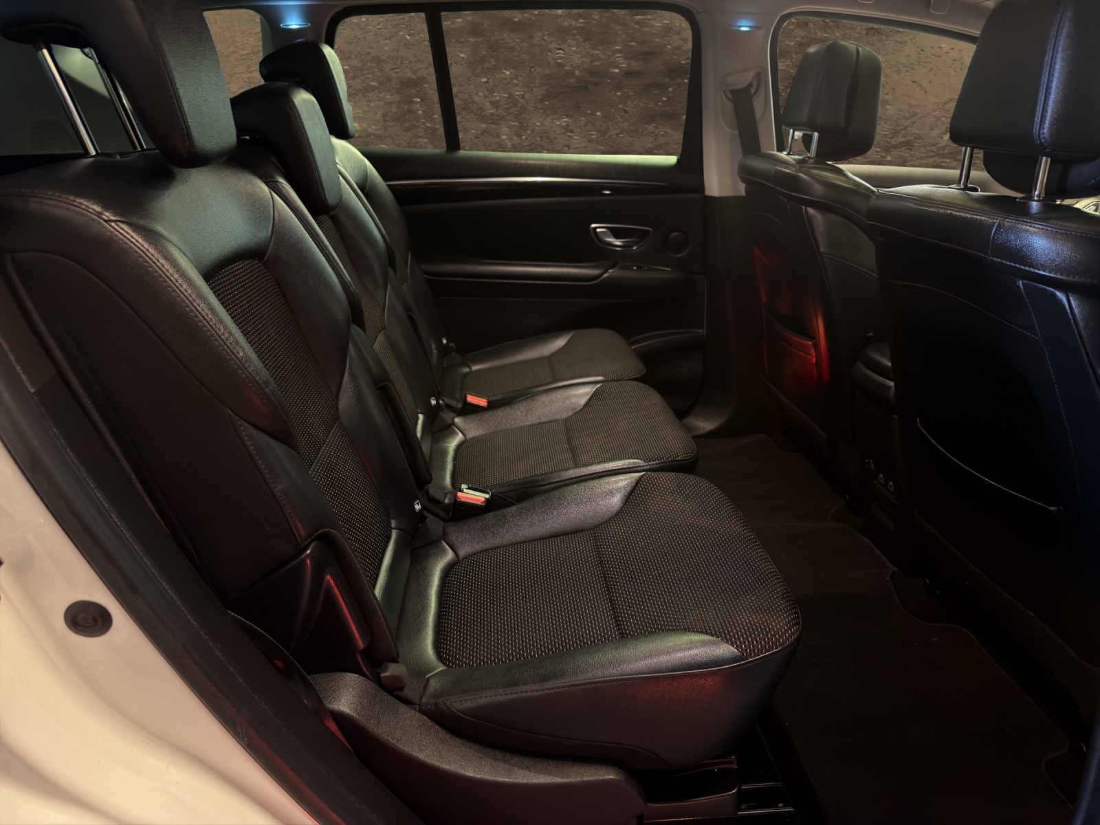 RENAULT Espace 2.0 dCi Intens EDC 6-image-14