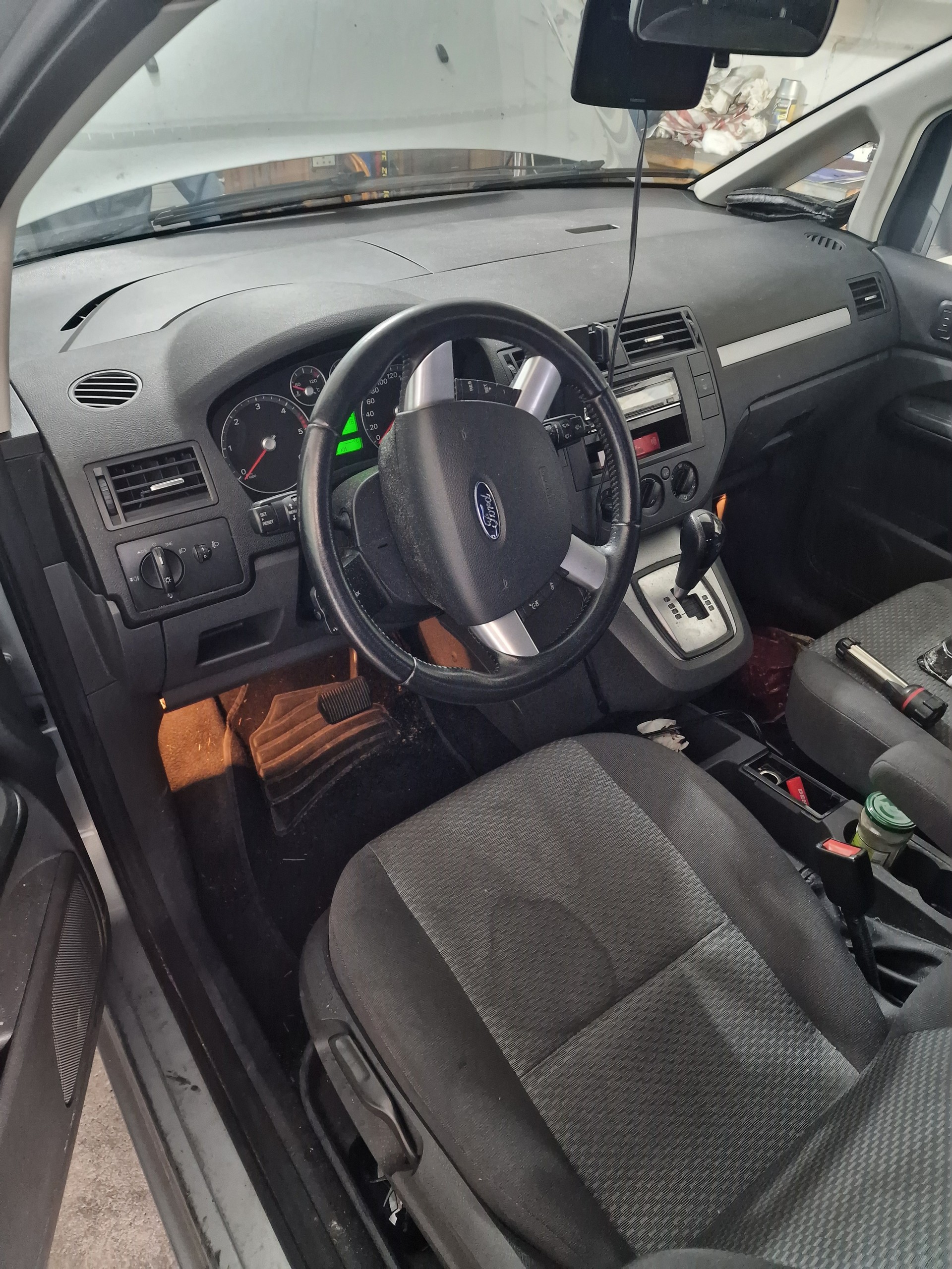 FORD 1.6 16V TDCi Trend-image-2