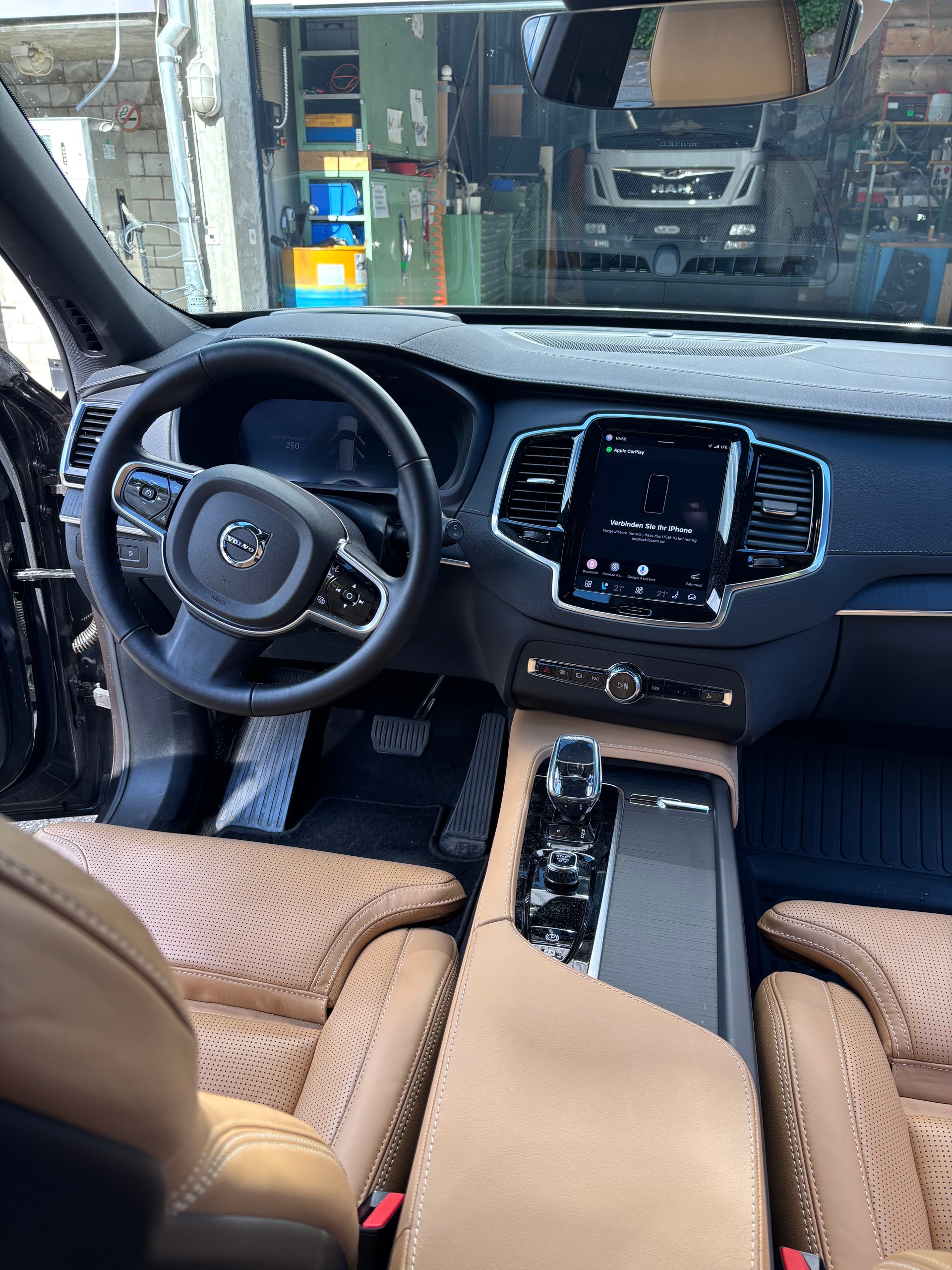 VOLVO 2.0 T8 TE XCENTRIC 7P. eAWD-image-5