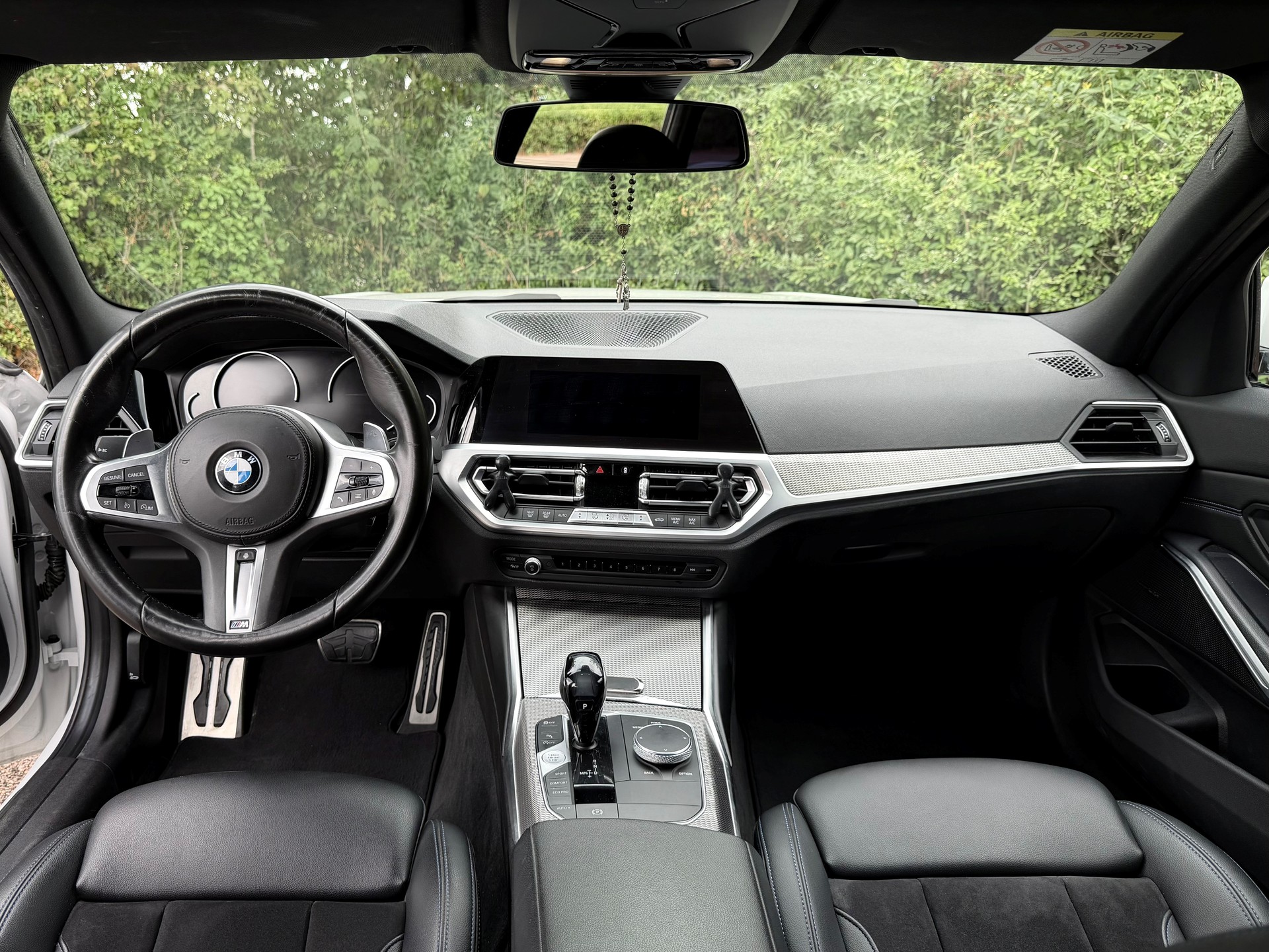 BMW 330d xDrive M Sport Touring Alcantara-image-8