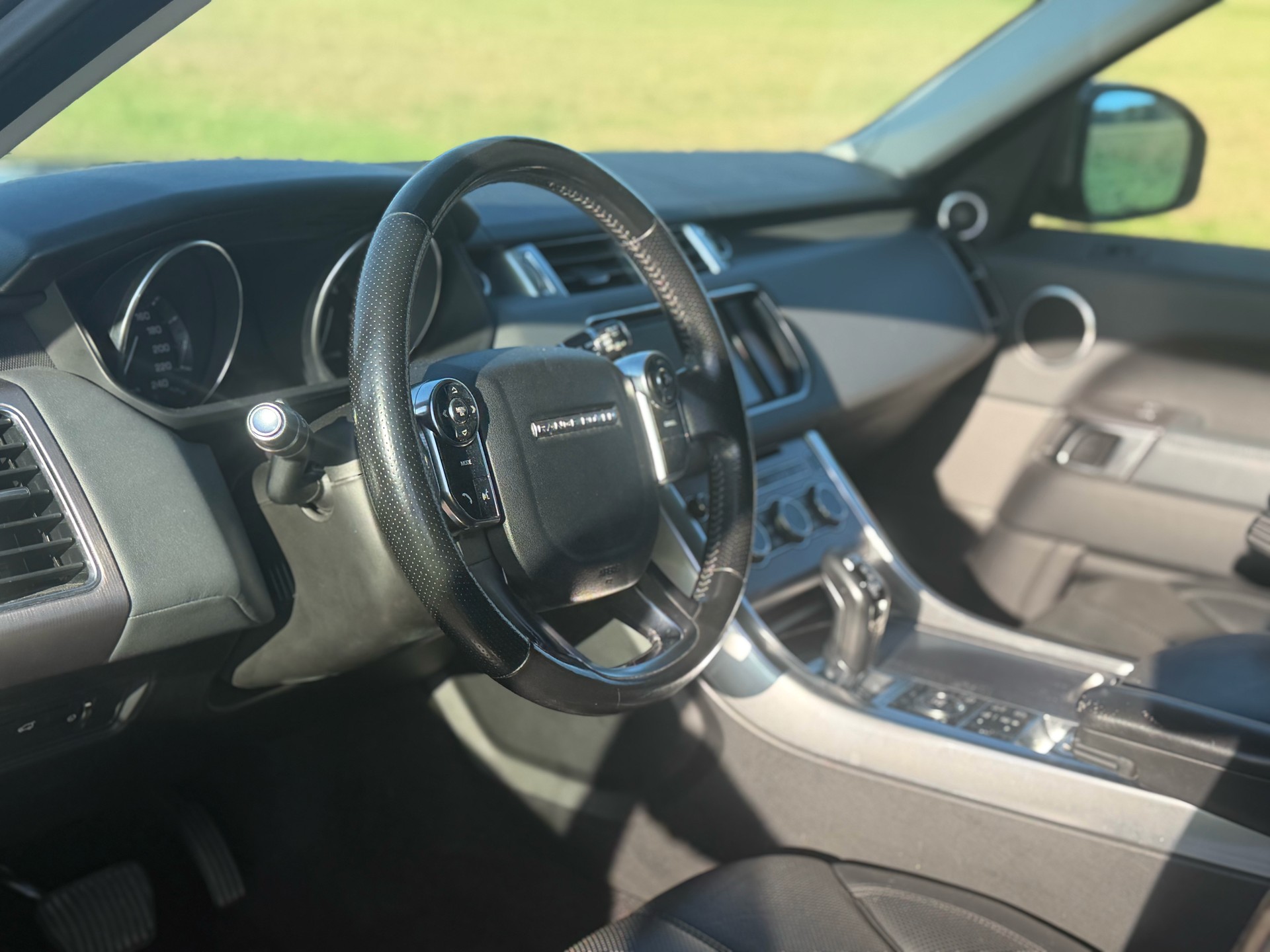 LAND ROVER Range Rover Sport 3.0 SDV6 Autobiography Automatic-image-9