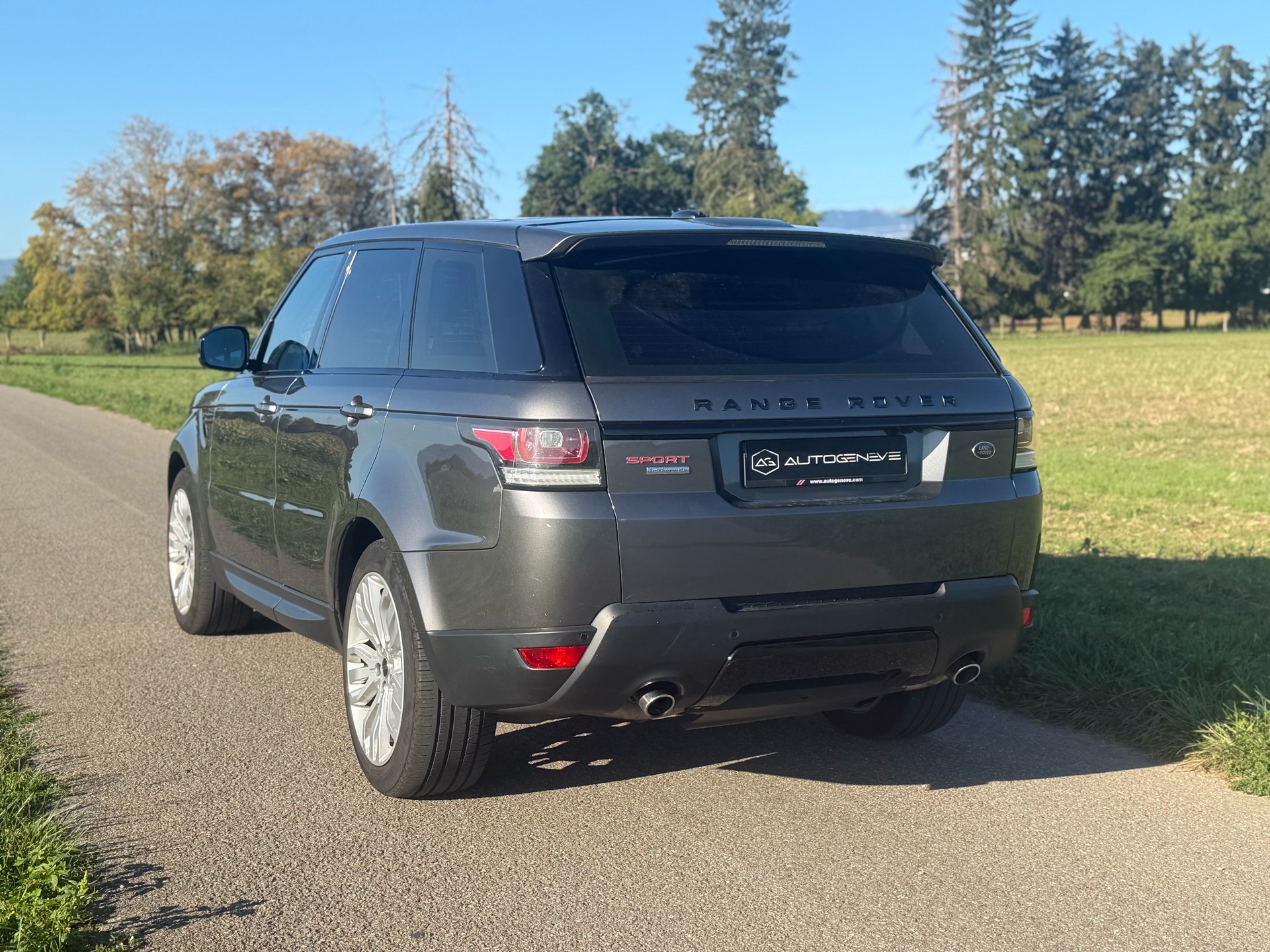 LAND ROVER Range Rover Sport 3.0 SDV6 Autobiography Automatic-image-4