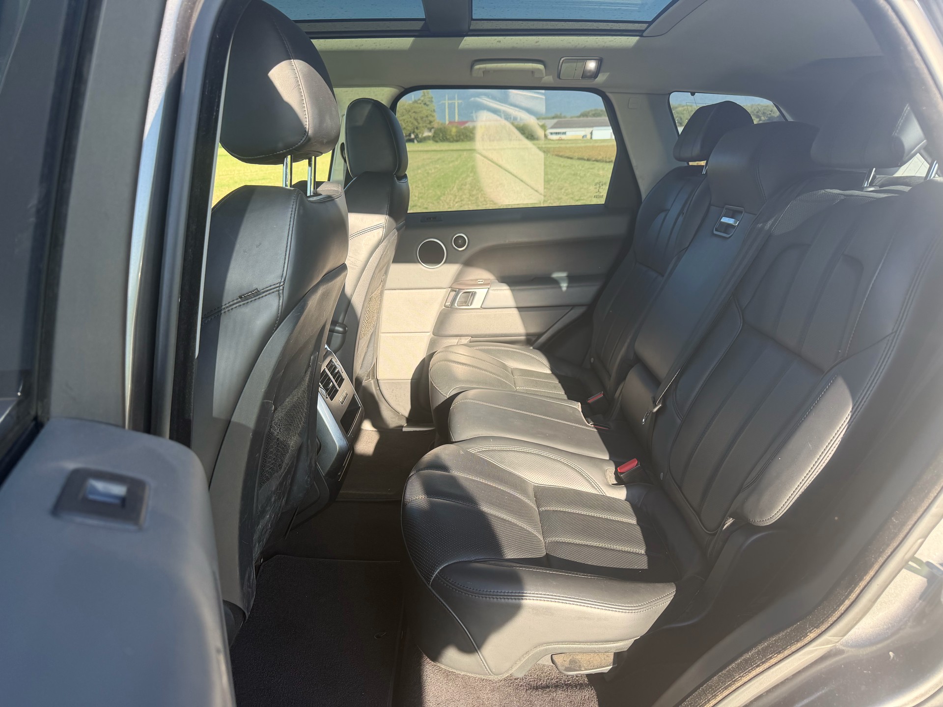 LAND ROVER Range Rover Sport 3.0 SDV6 Autobiography Automatic-image-12