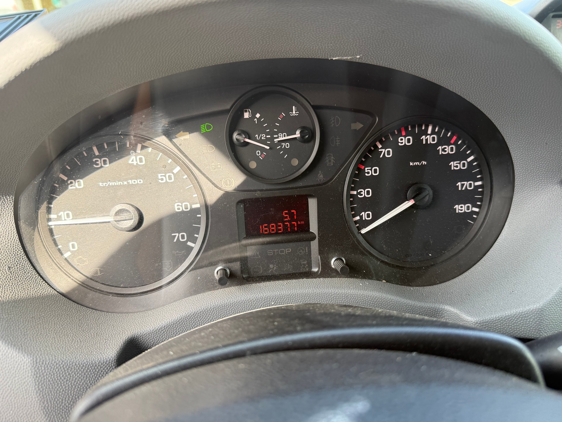 PEUGEOT Expert 2.0 HDi 229 L1H1-image-7