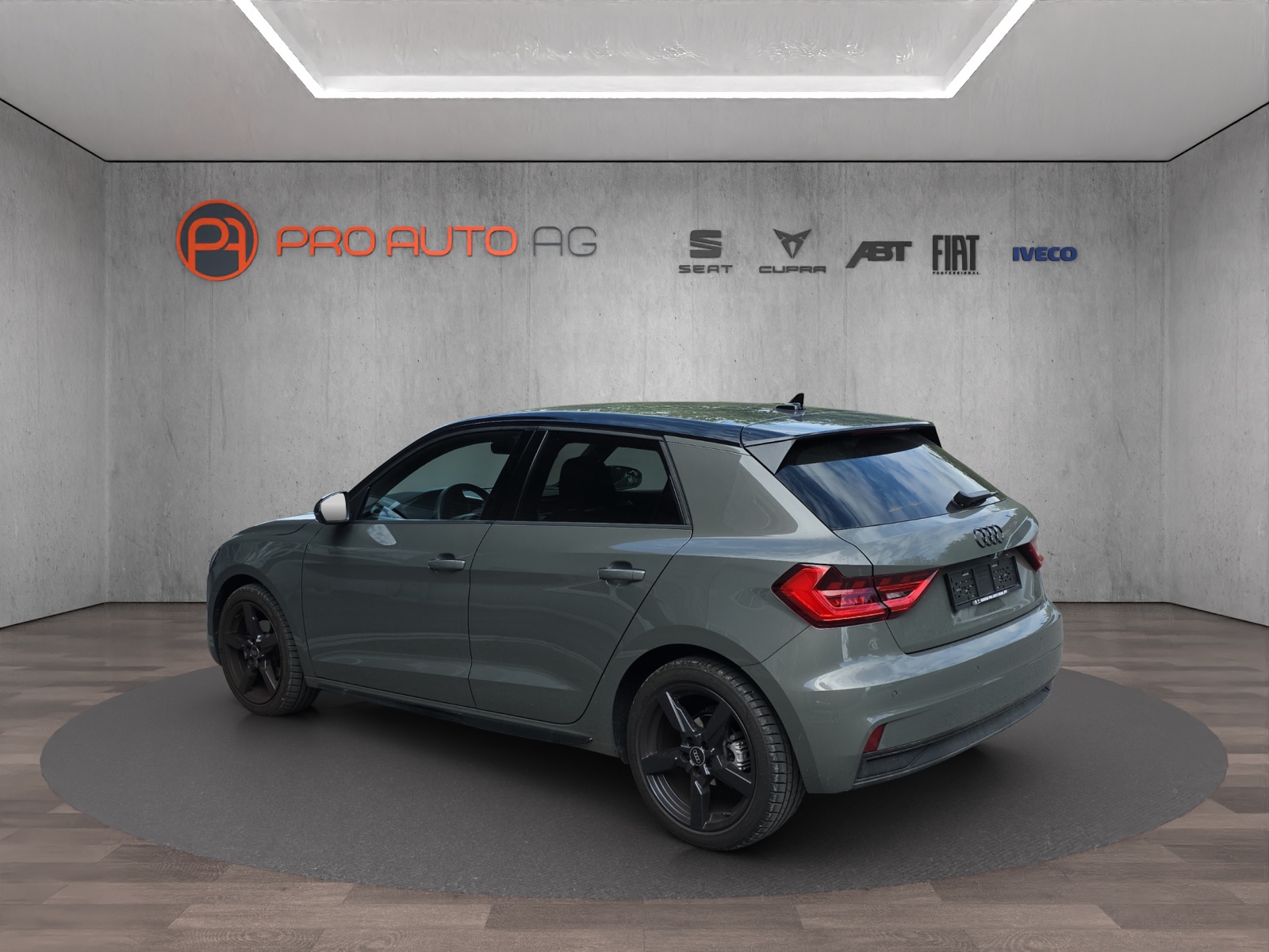 AUDI A1 Sportback 30 TFSI S Line Attraction S-tronic-image-2