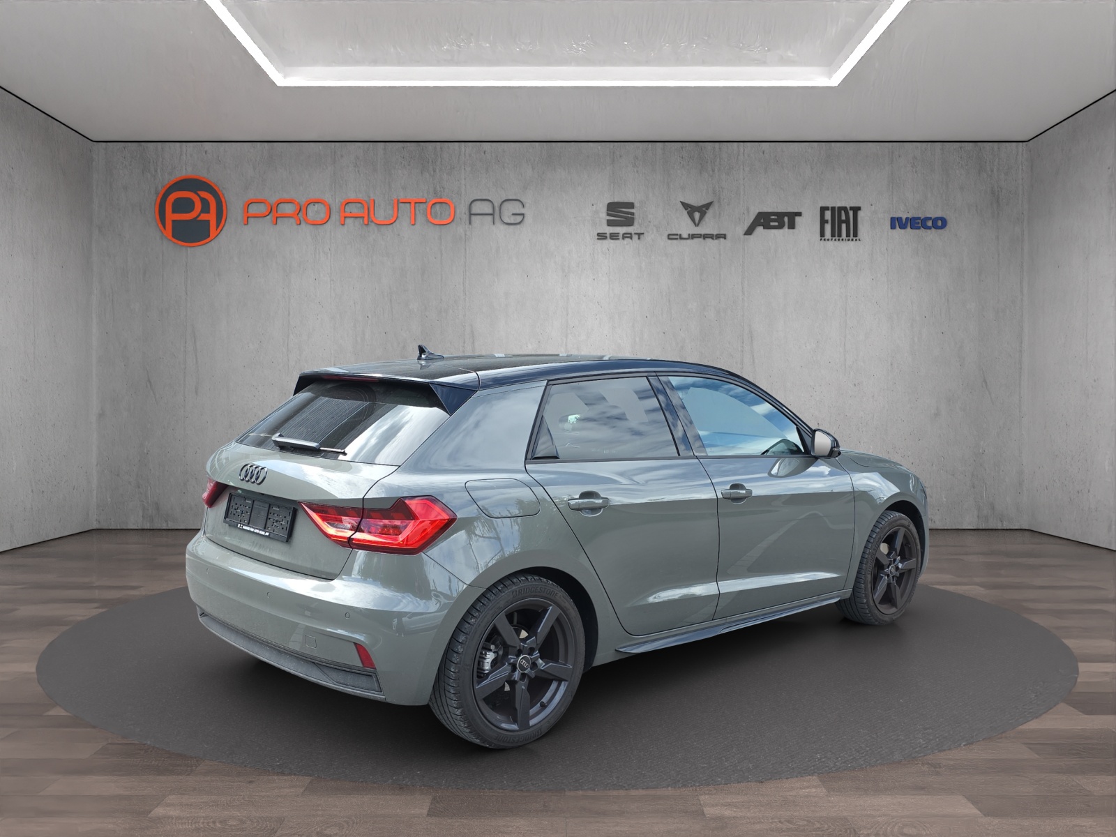 AUDI A1 Sportback 30 TFSI S Line Attraction S-tronic-image-4