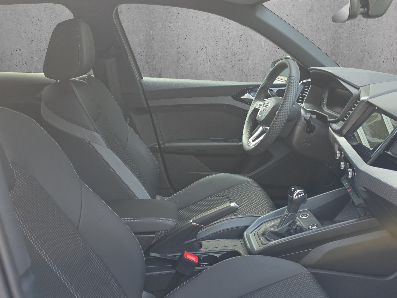 AUDI A1 Sportback 30 TFSI S Line Attraction S-tronic-image-11