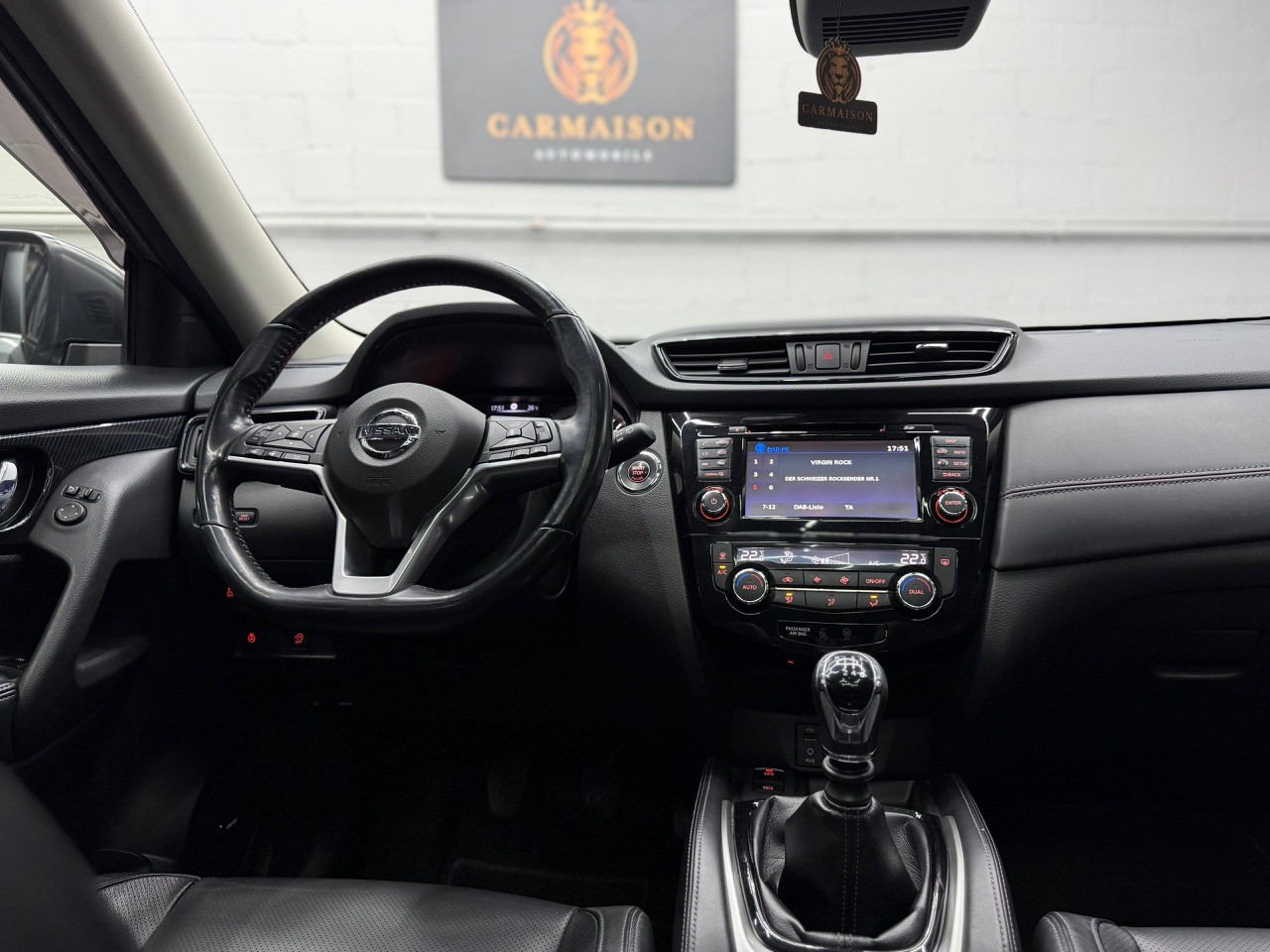 NISSAN X-Trail 2.0 dCi ALL-MODE 4x4 | Panorama Dach | Eibach Tiefergelegt | 360° Kamera | Bose | Carbon | Leder-image-18