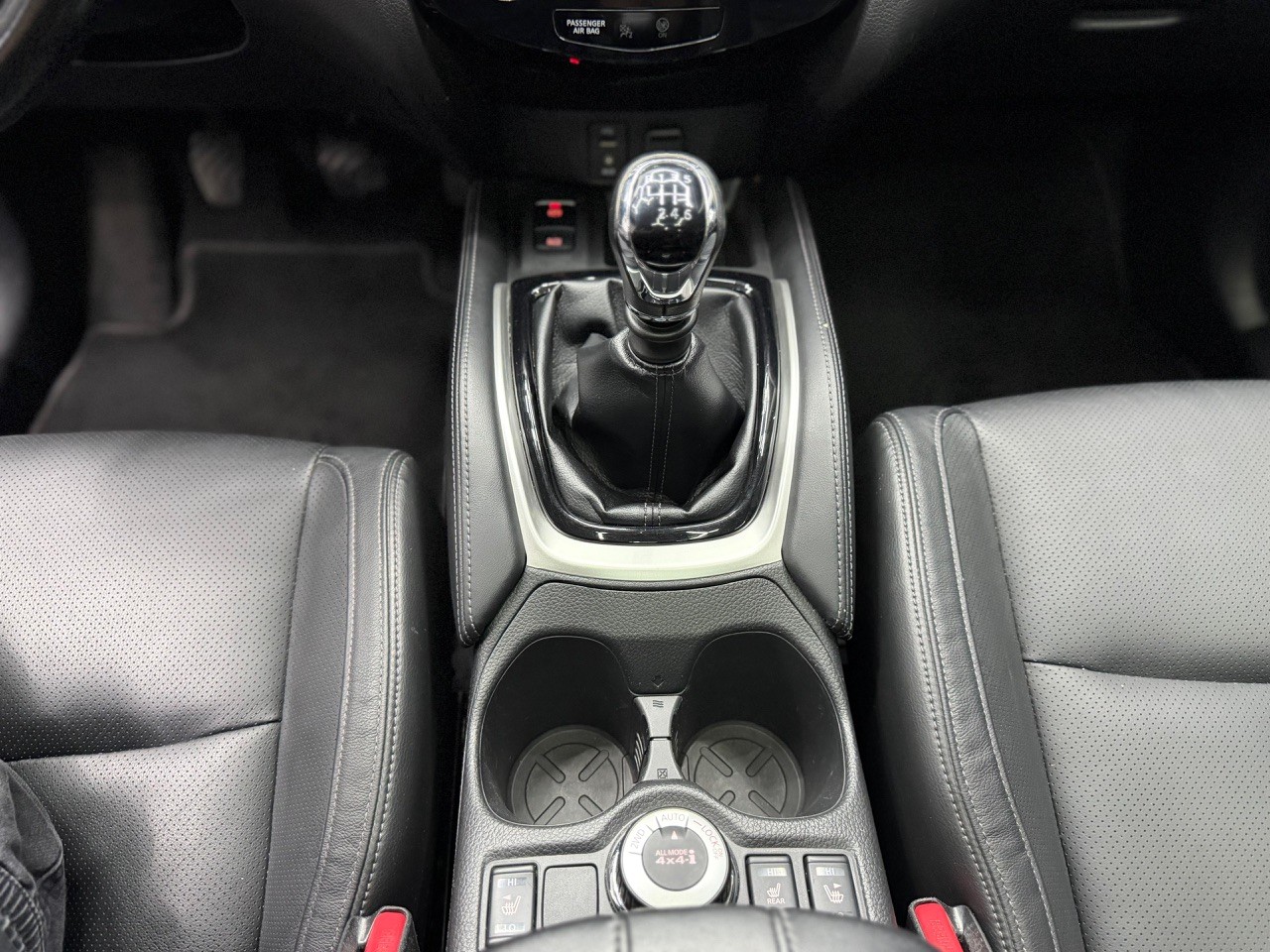 NISSAN X-Trail 2.0 dCi ALL-MODE 4x4 | Panorama Dach | Eibach Tiefergelegt | 360° Kamera | Bose | Carbon | Leder-image-17
