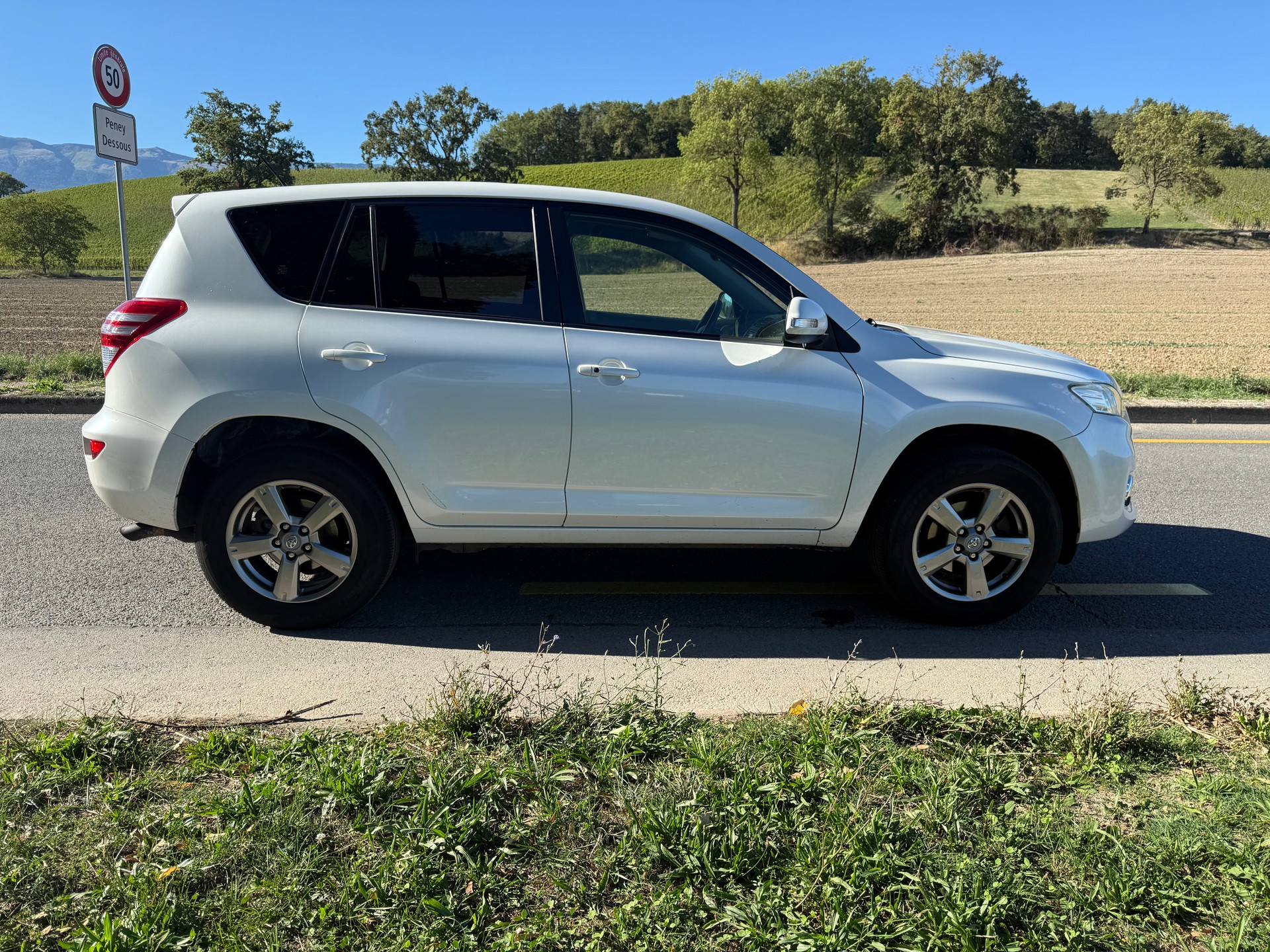 TOYOTA RAV-4 2.2D-4D Style-image-11