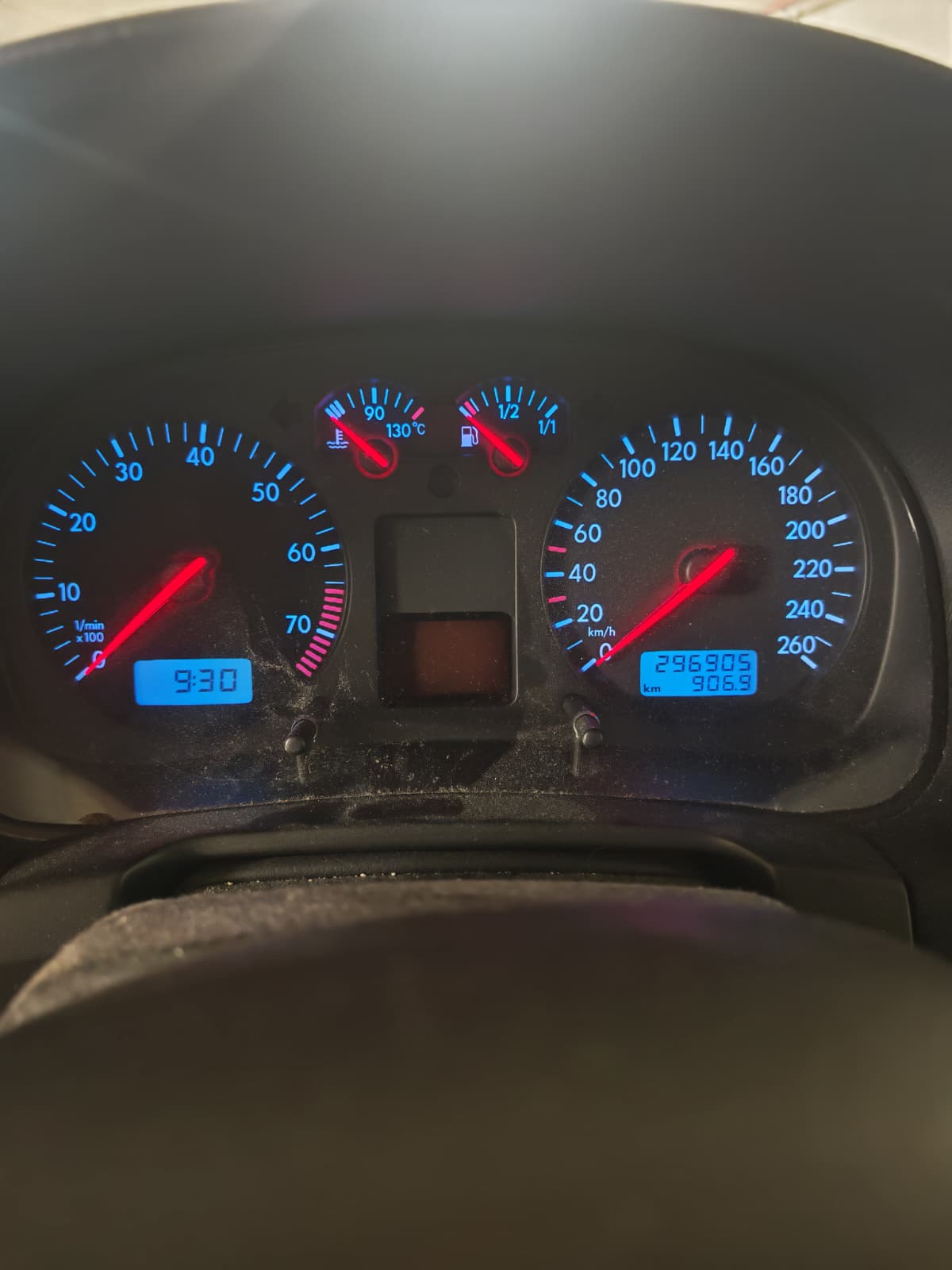 VW 2.0 GTI-image-4