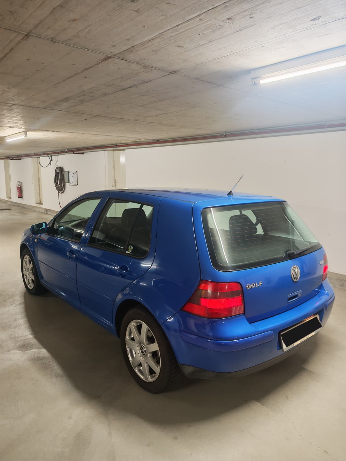 VW 2.0 GTI-image-1