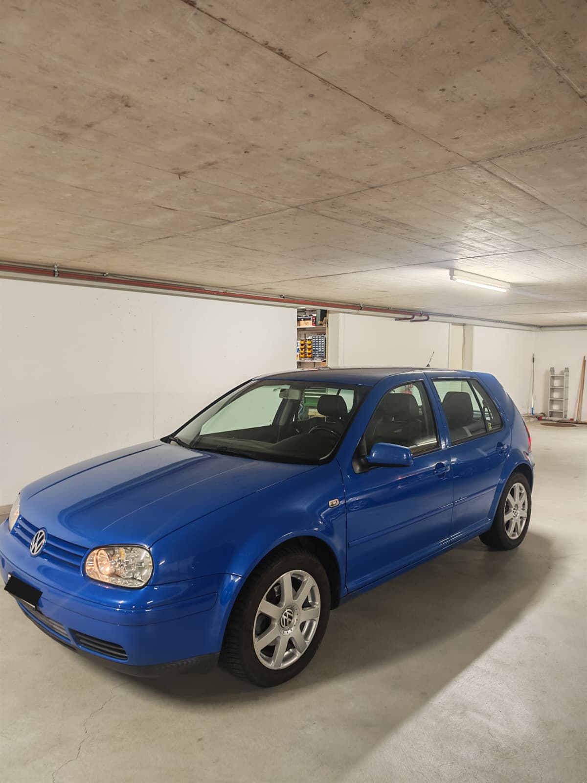 VW 2.0 GTI-image-0