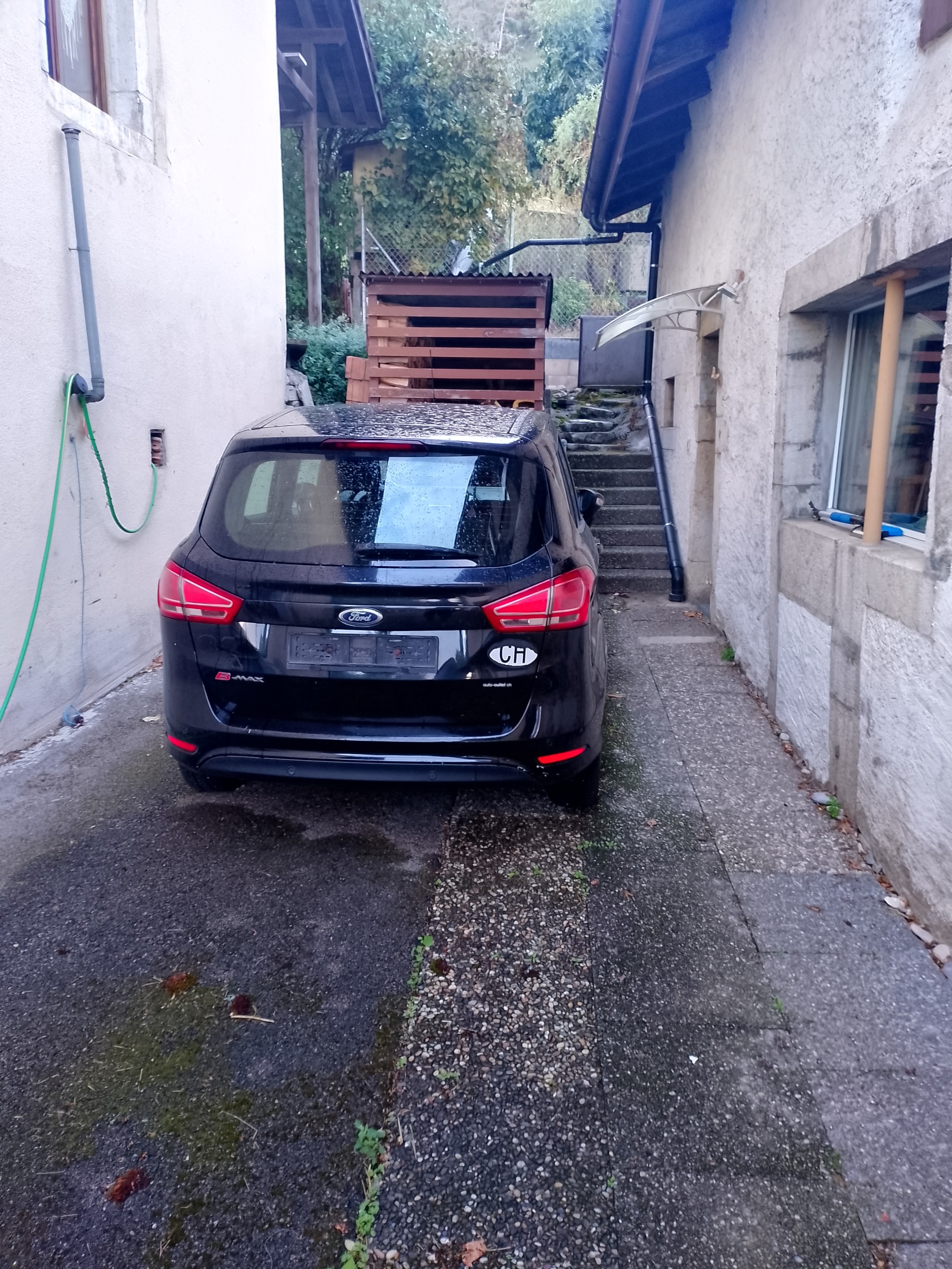 FORD 1.6i Ti-VCT Trend FPS-image-1