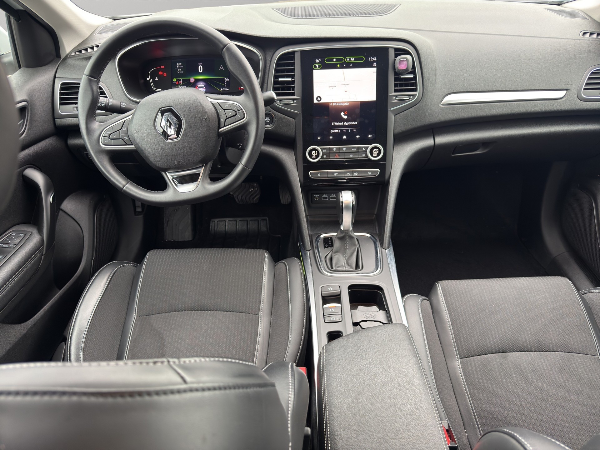 RENAULT Mégane Grandtour 1.5 Blue dCi techno EDC-image-10