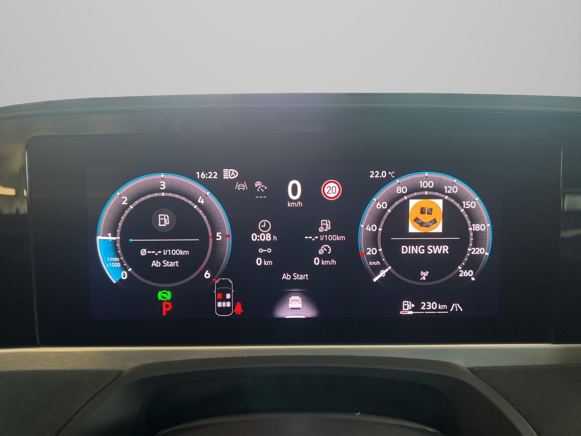 VW Passat Variant 2.0 TDI R-Line DSG 4motion-image-16