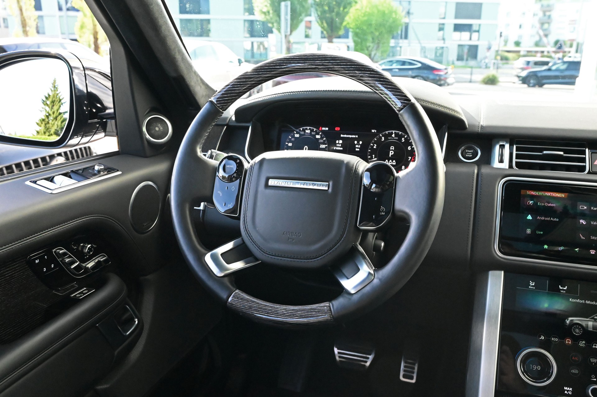 LAND ROVER Range Rover 5.0 V8 S/C AB Automatic-image-17