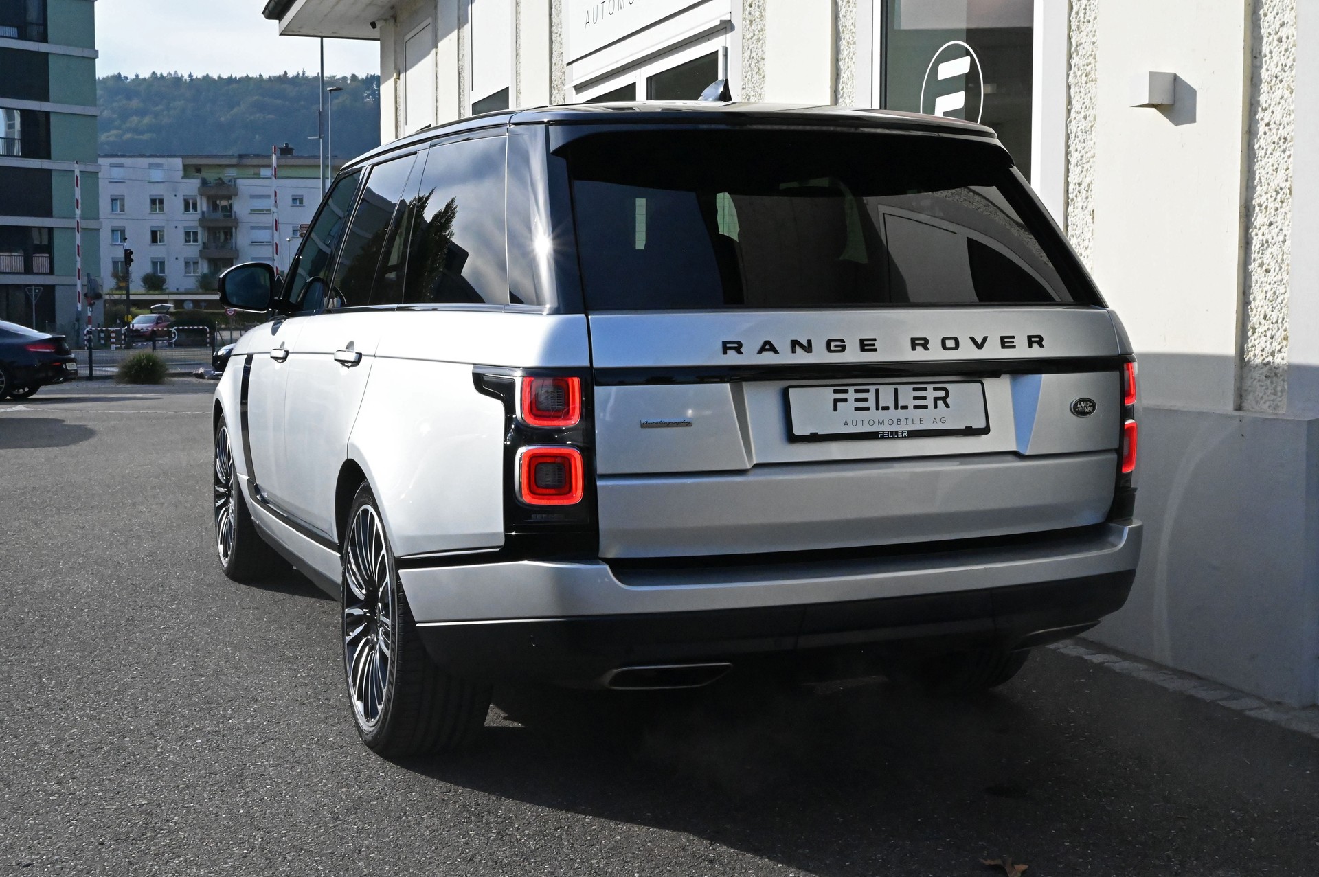 LAND ROVER Range Rover 5.0 V8 S/C AB Automatic-image-7