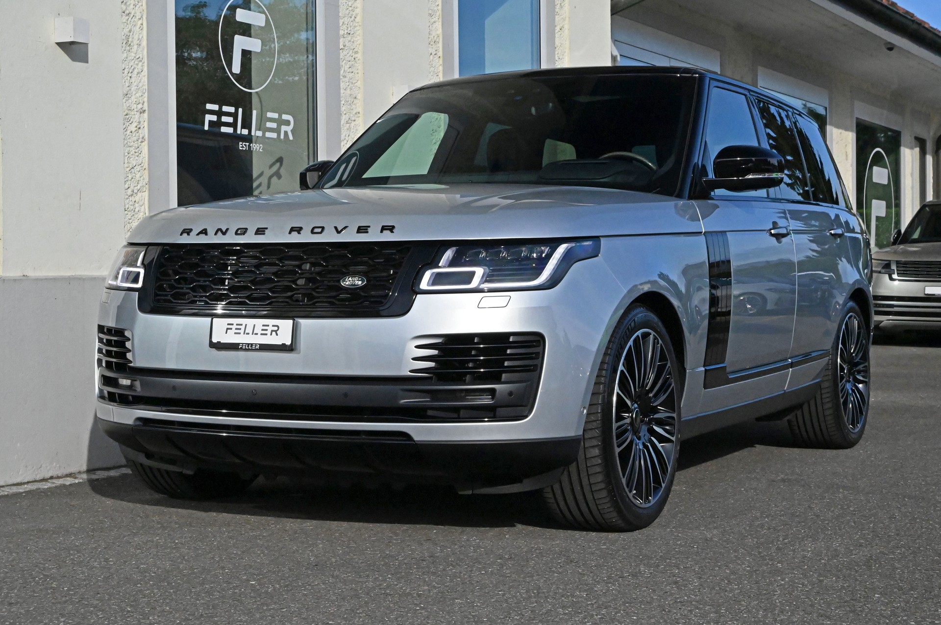 LAND ROVER Range Rover 5.0 V8 S/C AB Automatic-showroom-element-1