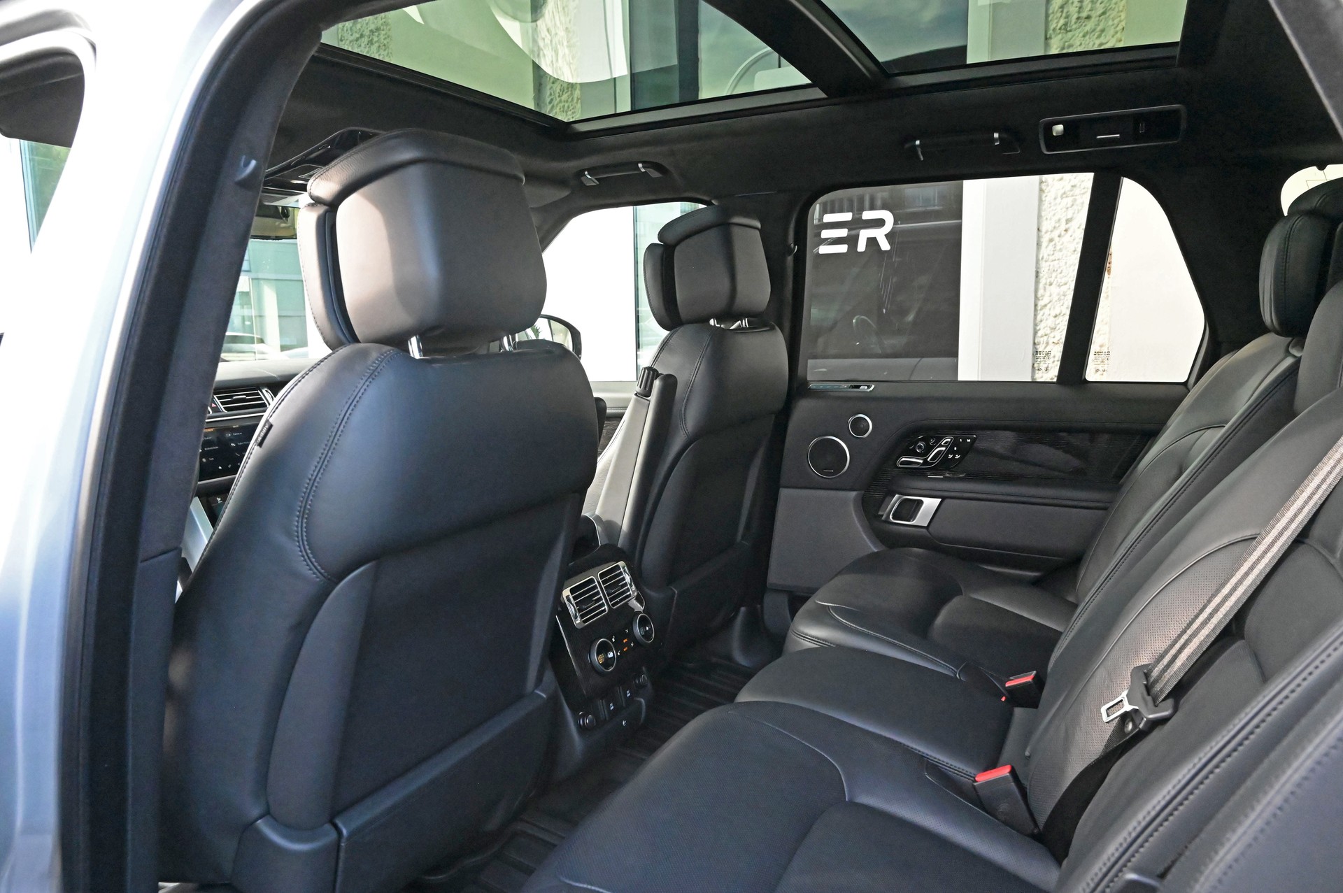 LAND ROVER Range Rover 5.0 V8 S/C AB Automatic-image-11