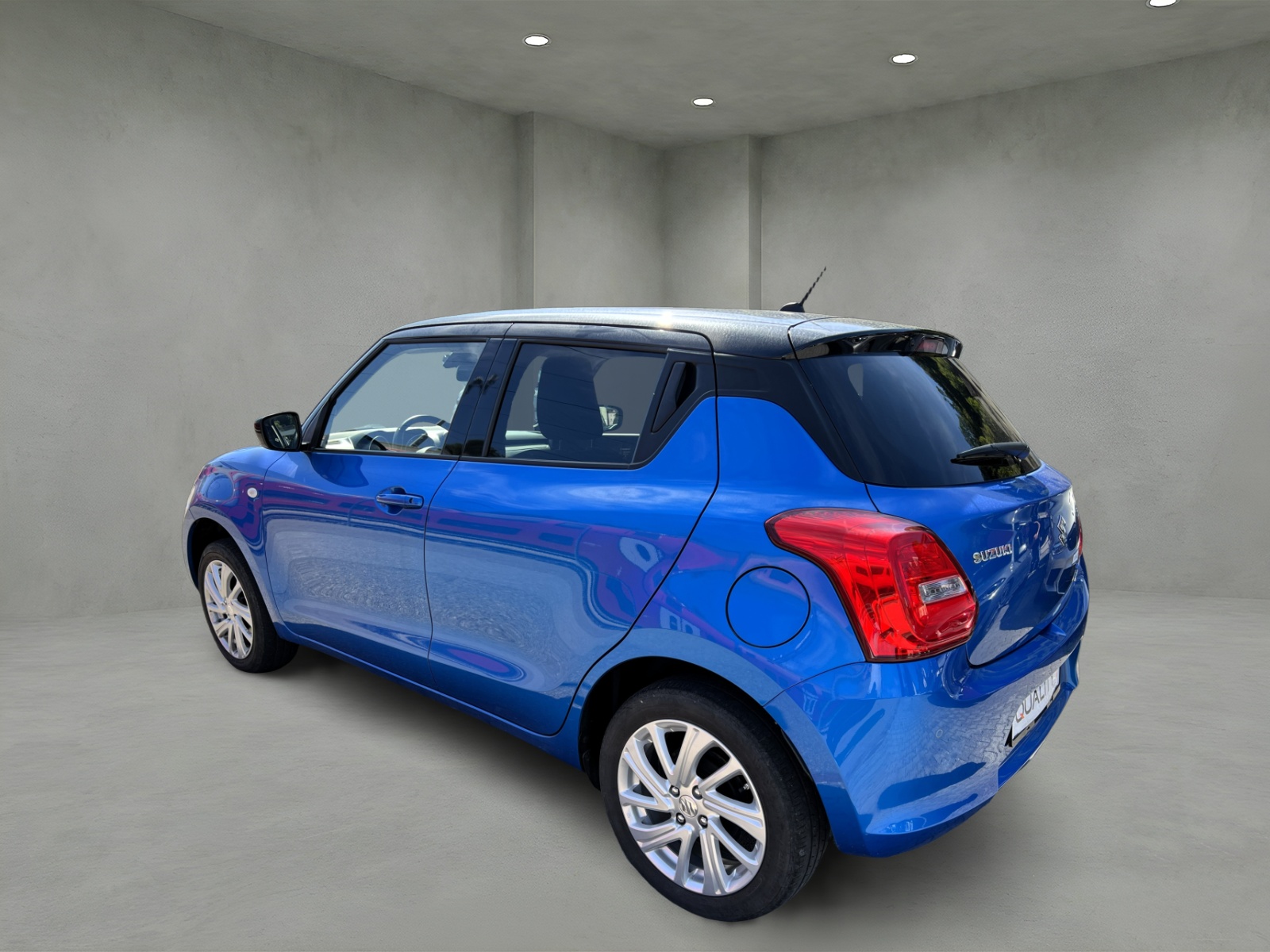 SUZUKI Swift 1,3 i 4X4-image-5